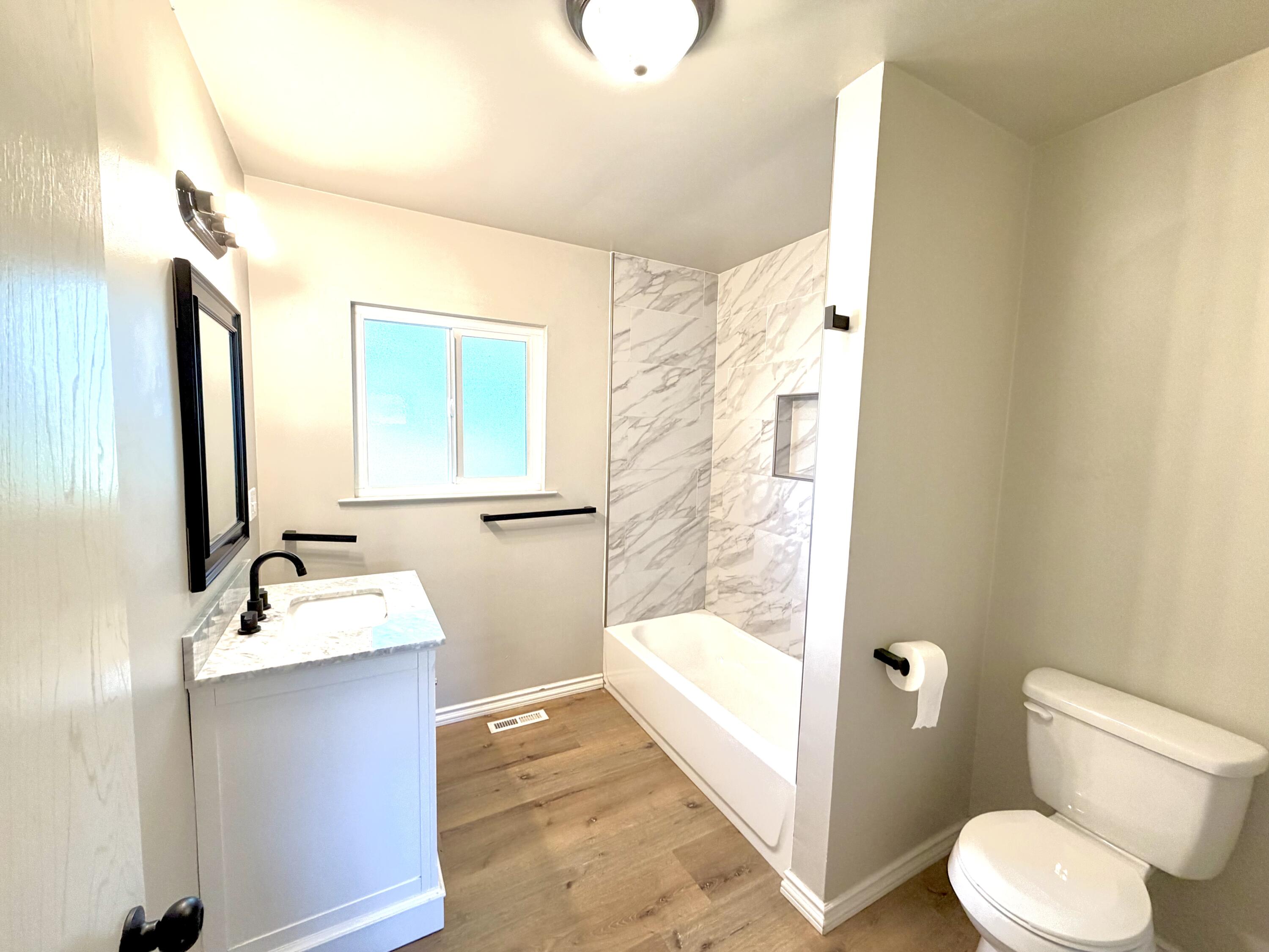 1112 N Harvard Ave, Lindsay, CA 93247