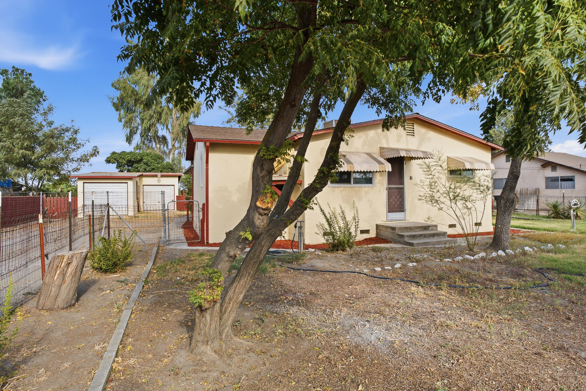 1707 7th Ave, Corcoran, CA 93212