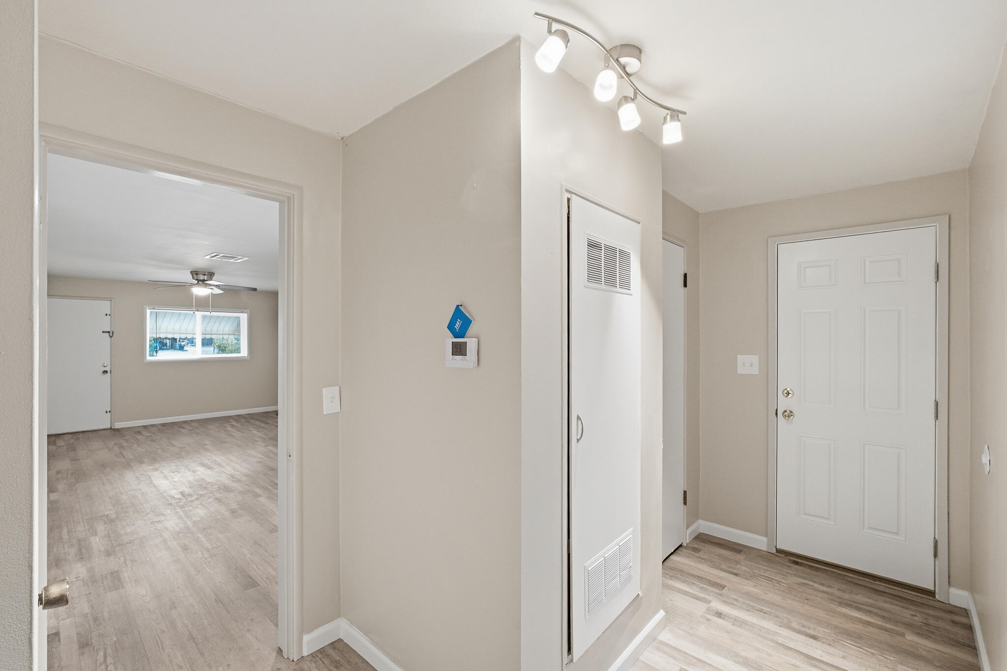 1707 7th Ave, Corcoran, CA 93212