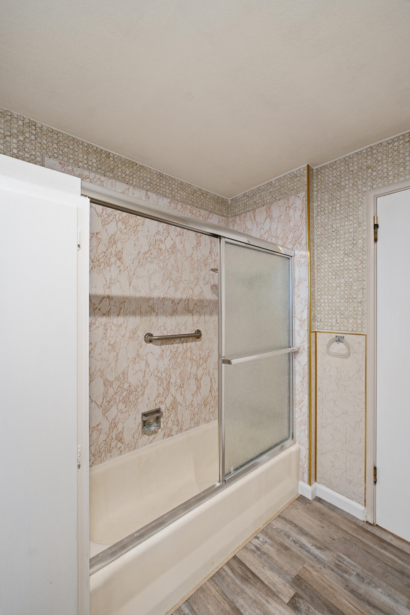 1707 7th Ave, Corcoran, CA 93212