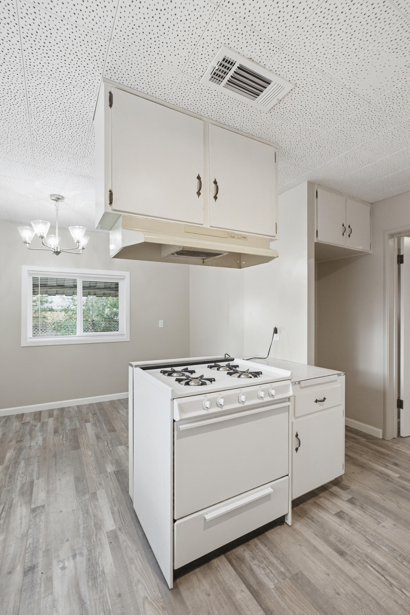 1707 7th Ave, Corcoran, CA 93212