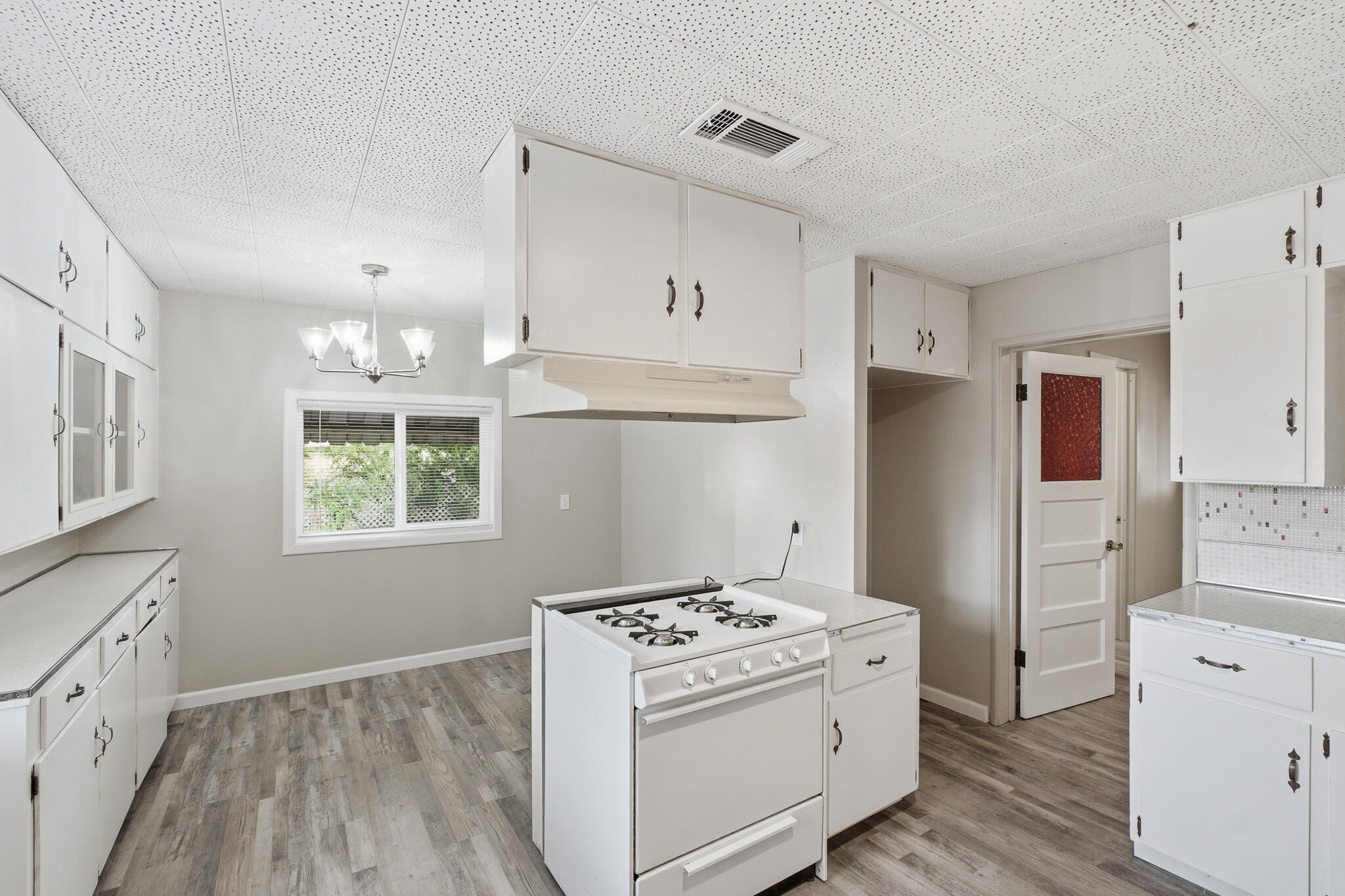 1707 7th Ave, Corcoran, CA 93212