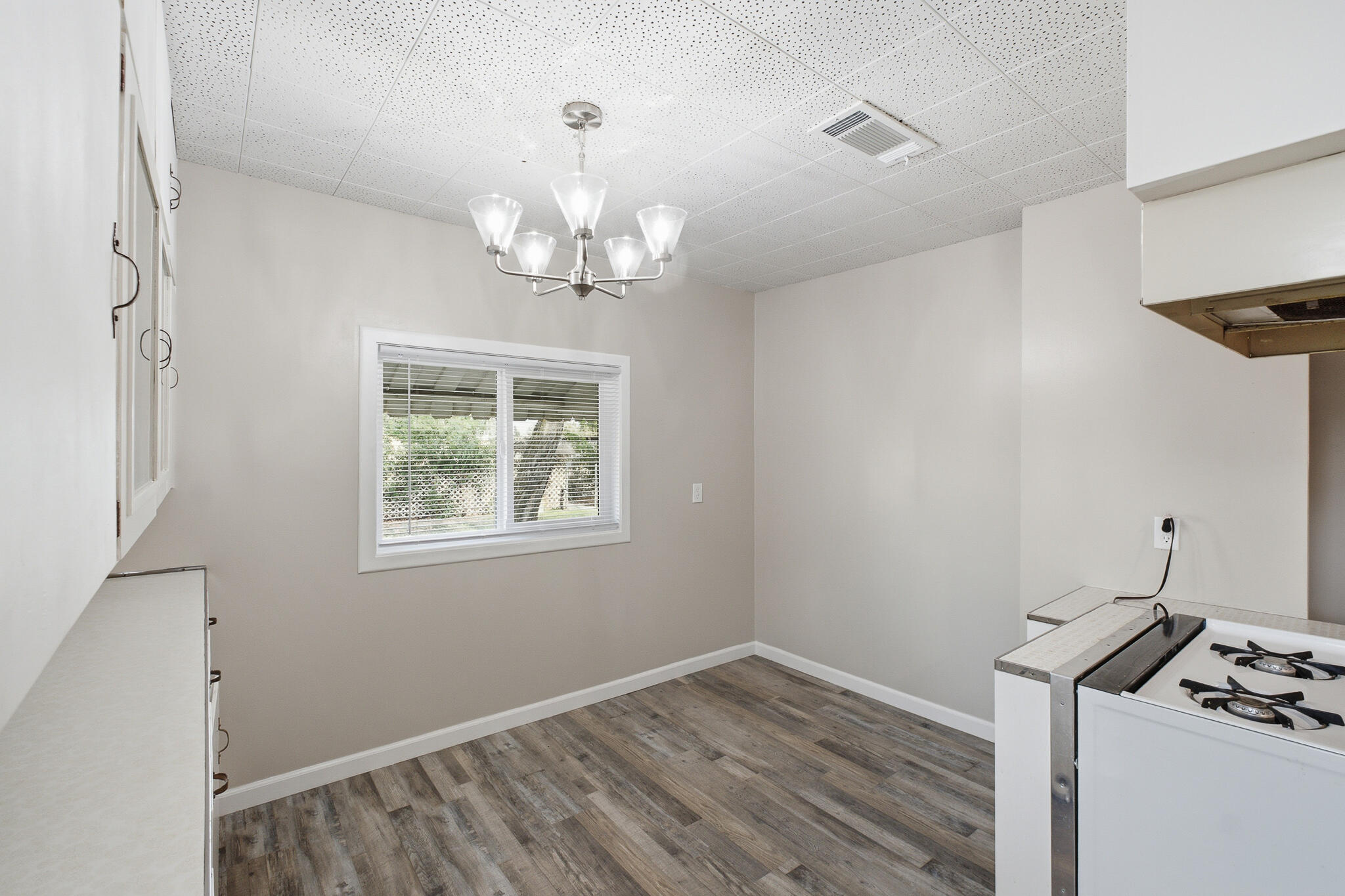 1707 7th Ave, Corcoran, CA 93212