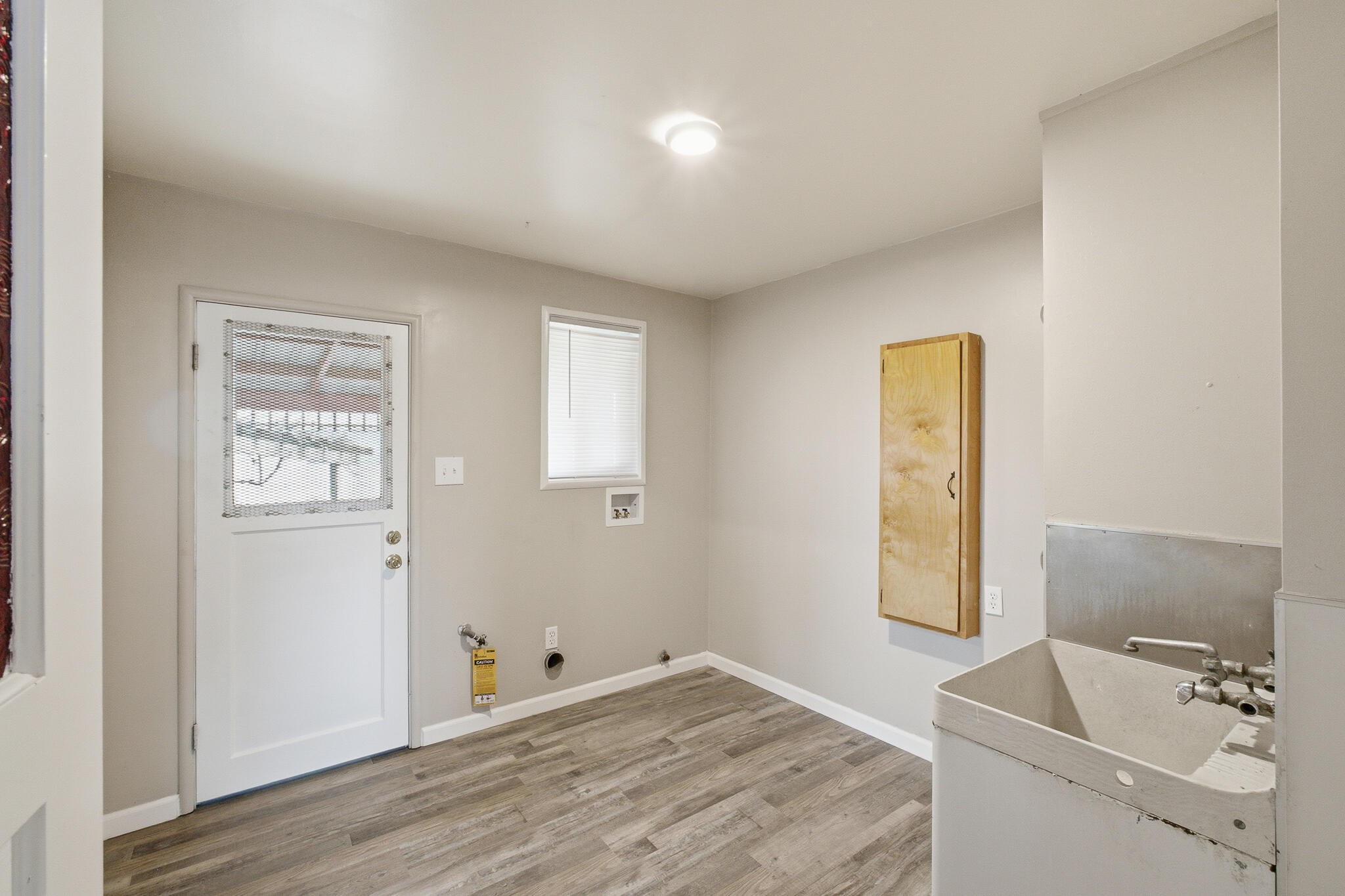 1707 7th Ave, Corcoran, CA 93212