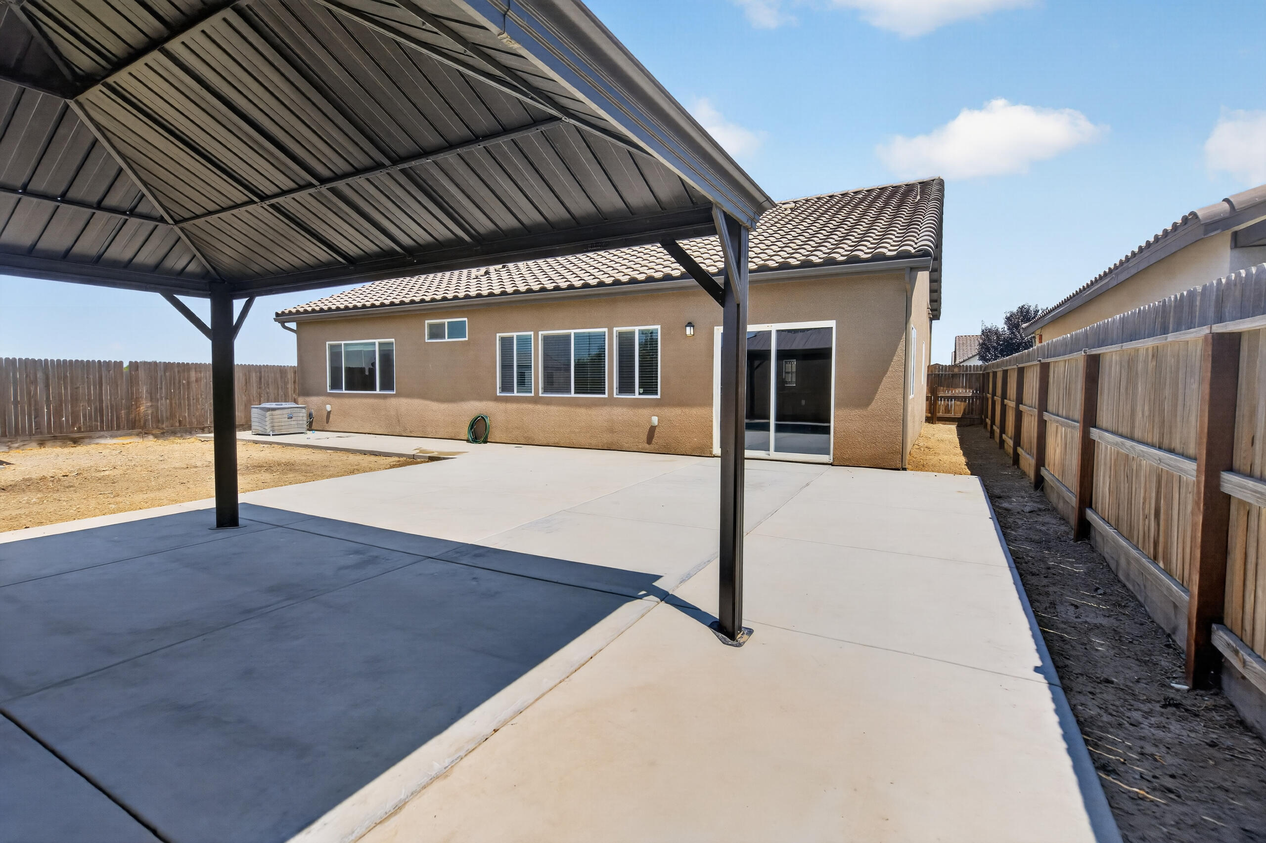 1175 Narwhal Ave, Lemoore, CA 93245