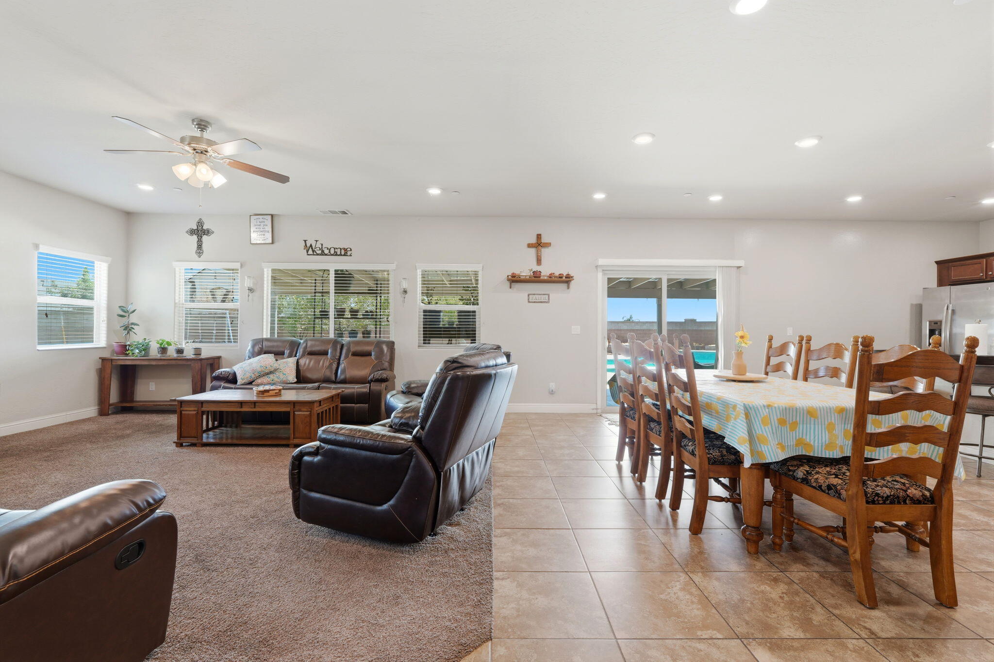 2123 W Hopkins Way, Hanford, CA 93230