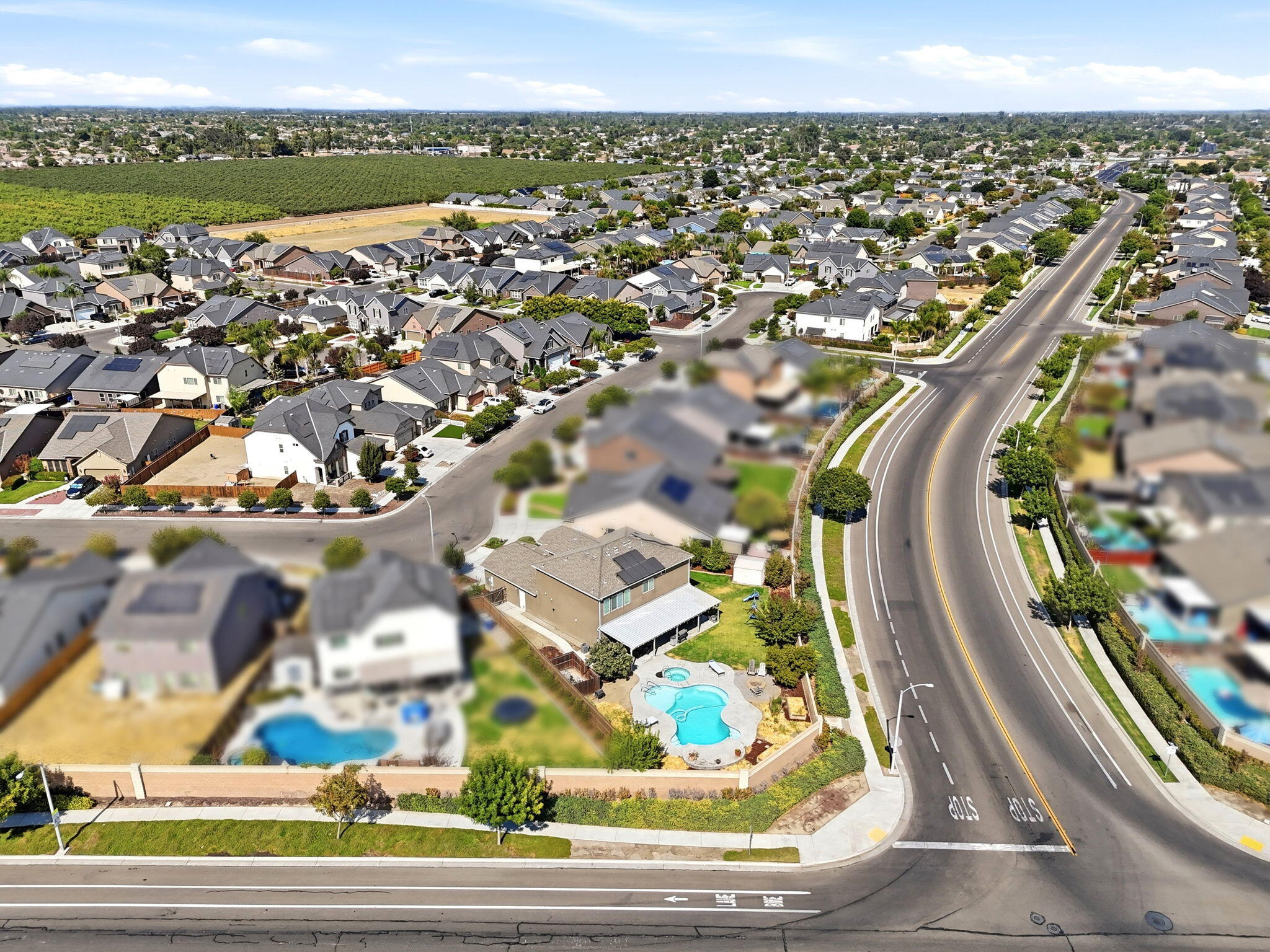 2123 W Hopkins Way, Hanford, CA 93230