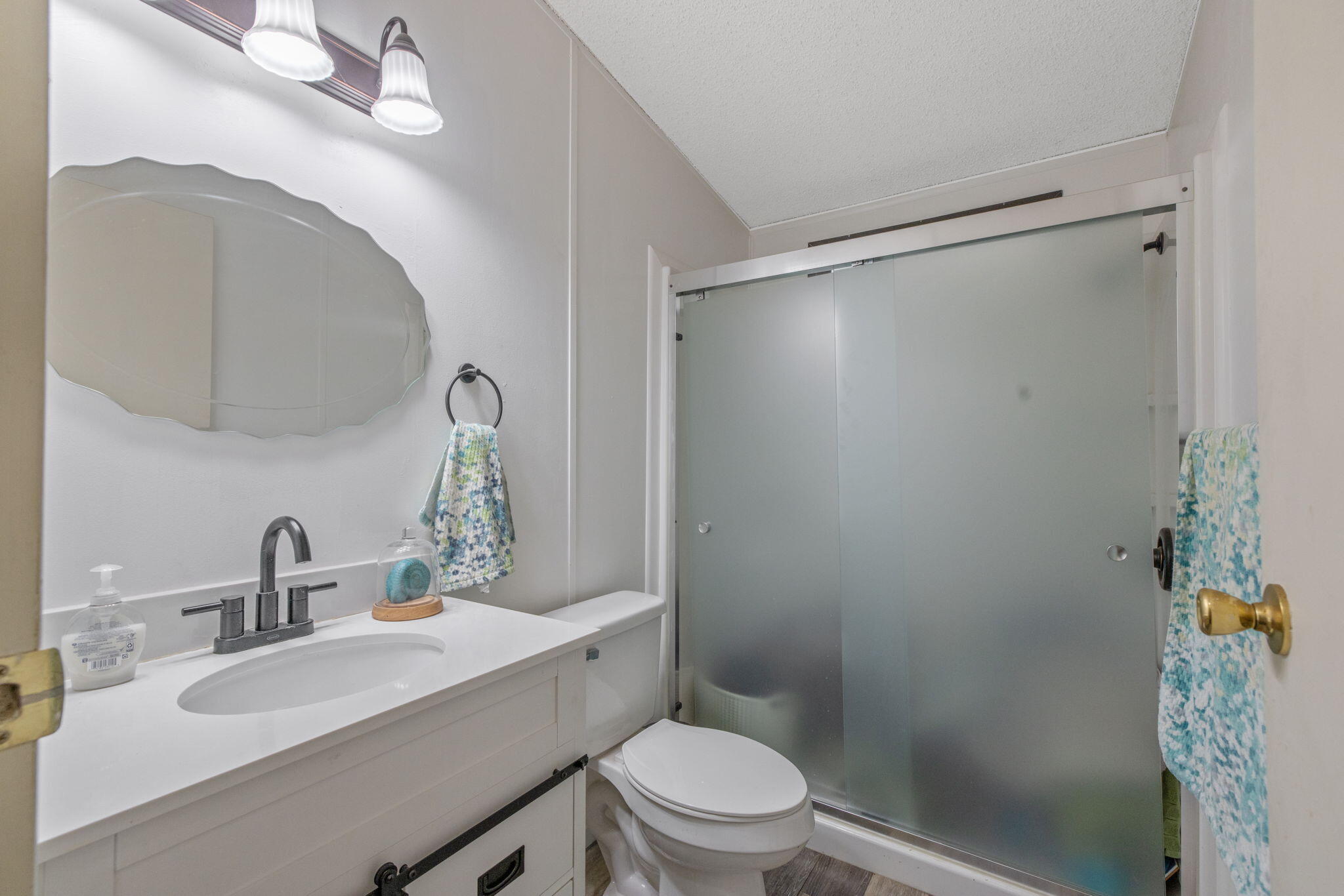 415 N Akers St, Visalia, CA 93291