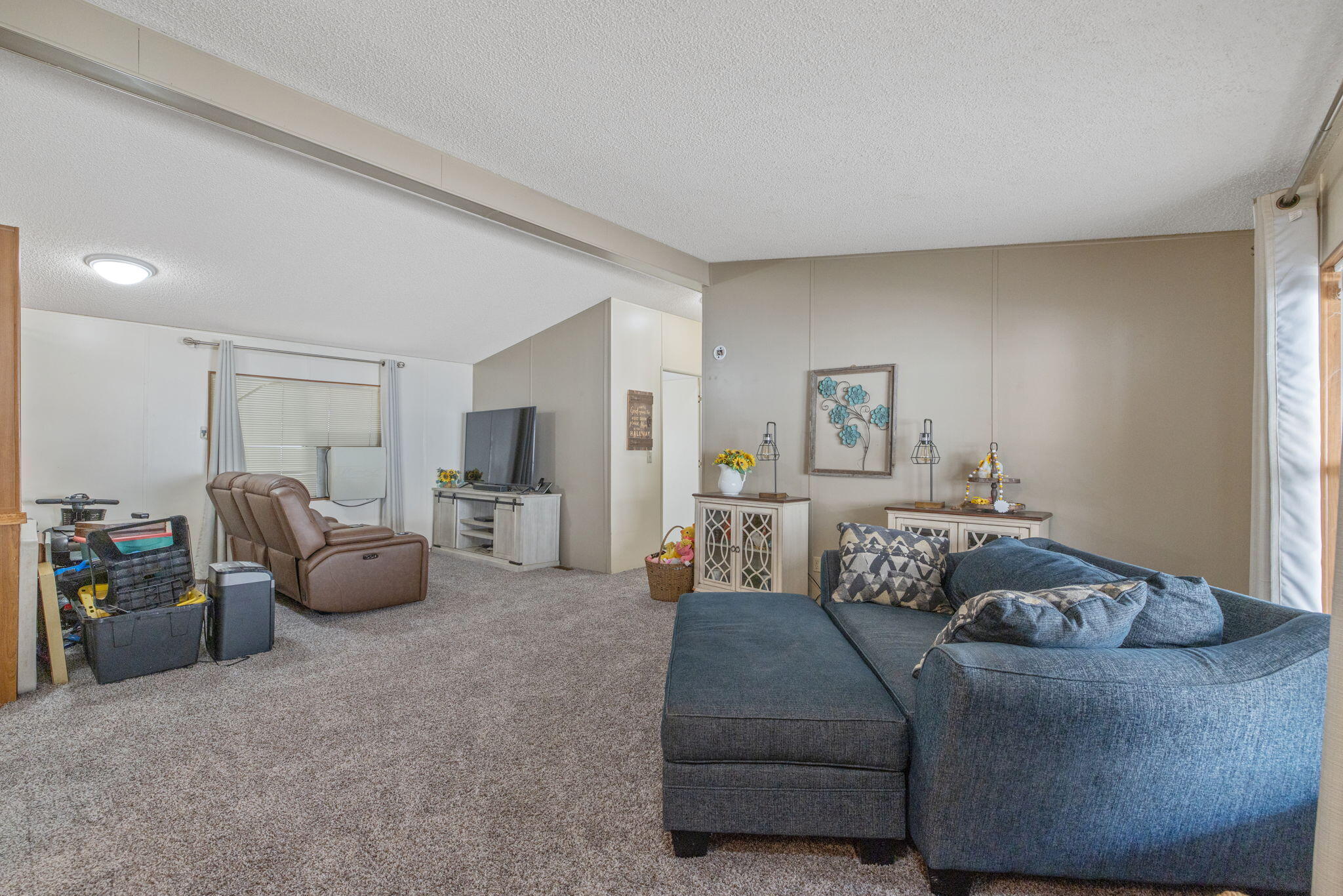 415 N Akers St, Visalia, CA 93291