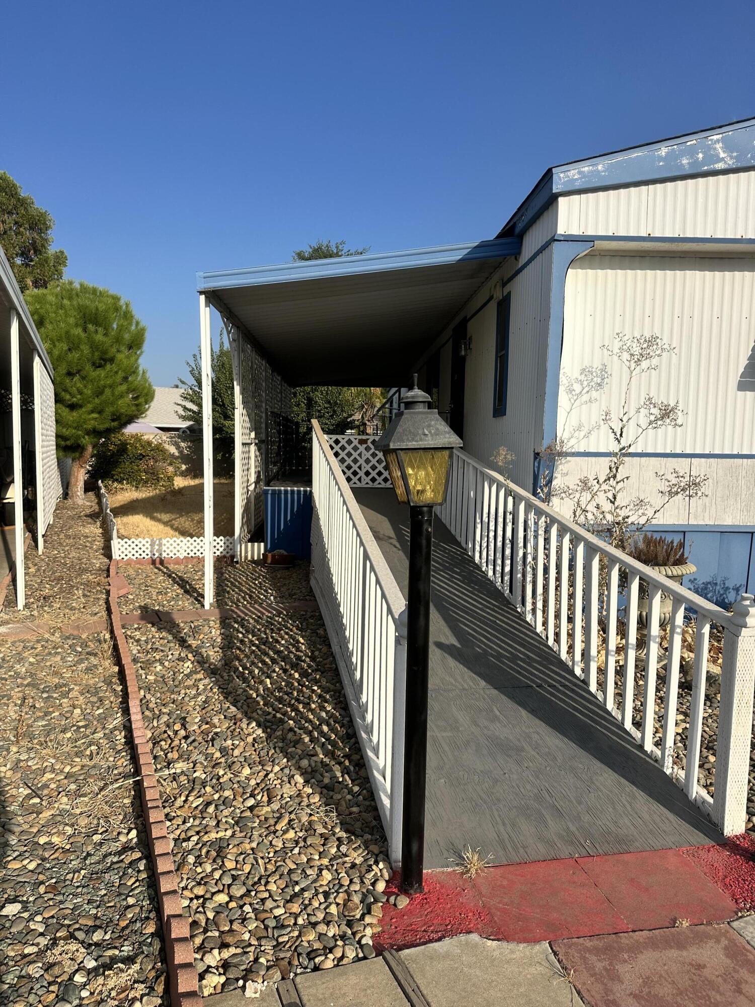 314 Albert Ave #113, Exeter, CA 93221