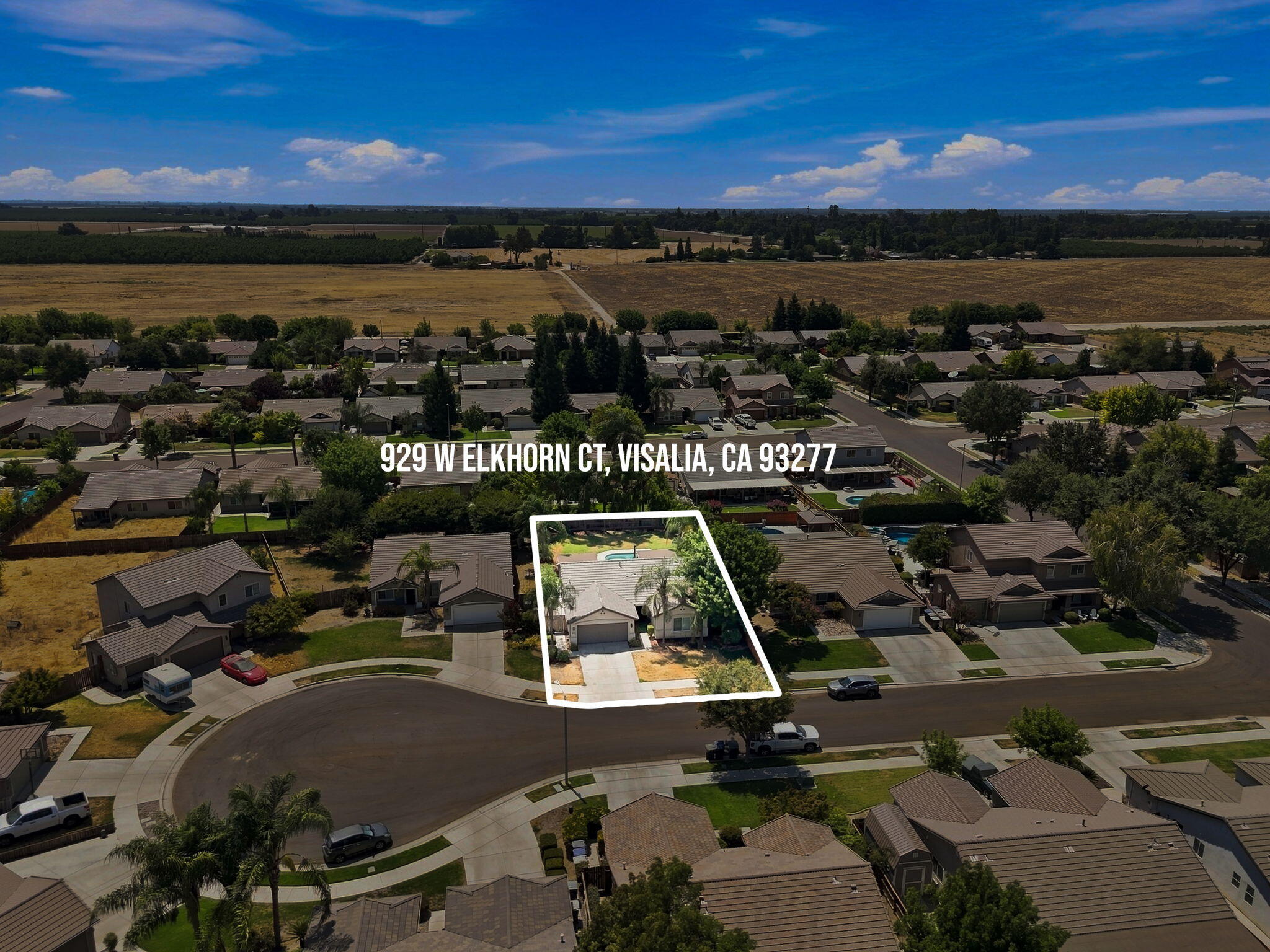929 W Elkhorn Ct, Visalia, CA 93277