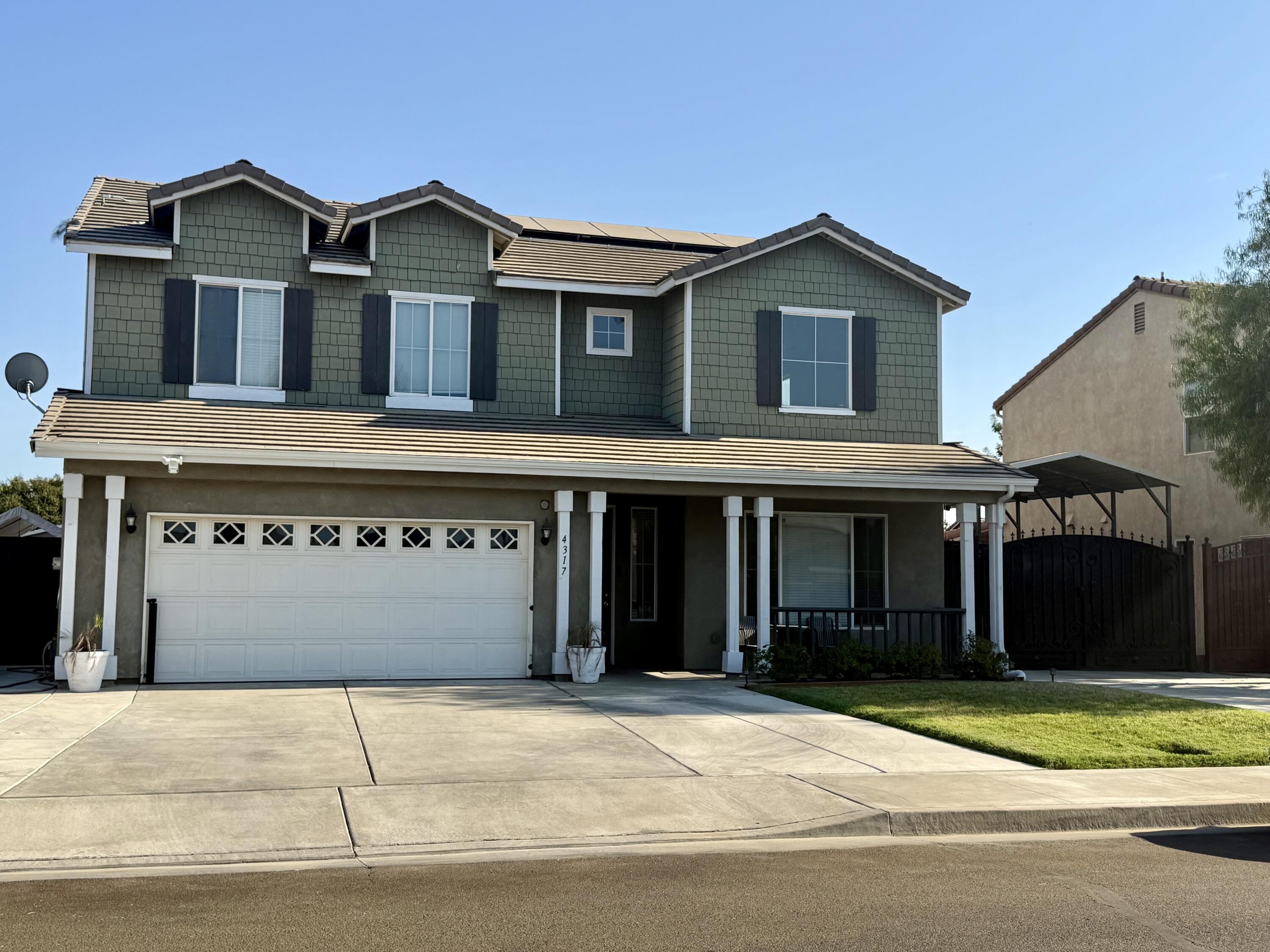 4317 E Cambridge Ave, Visalia, CA 93292