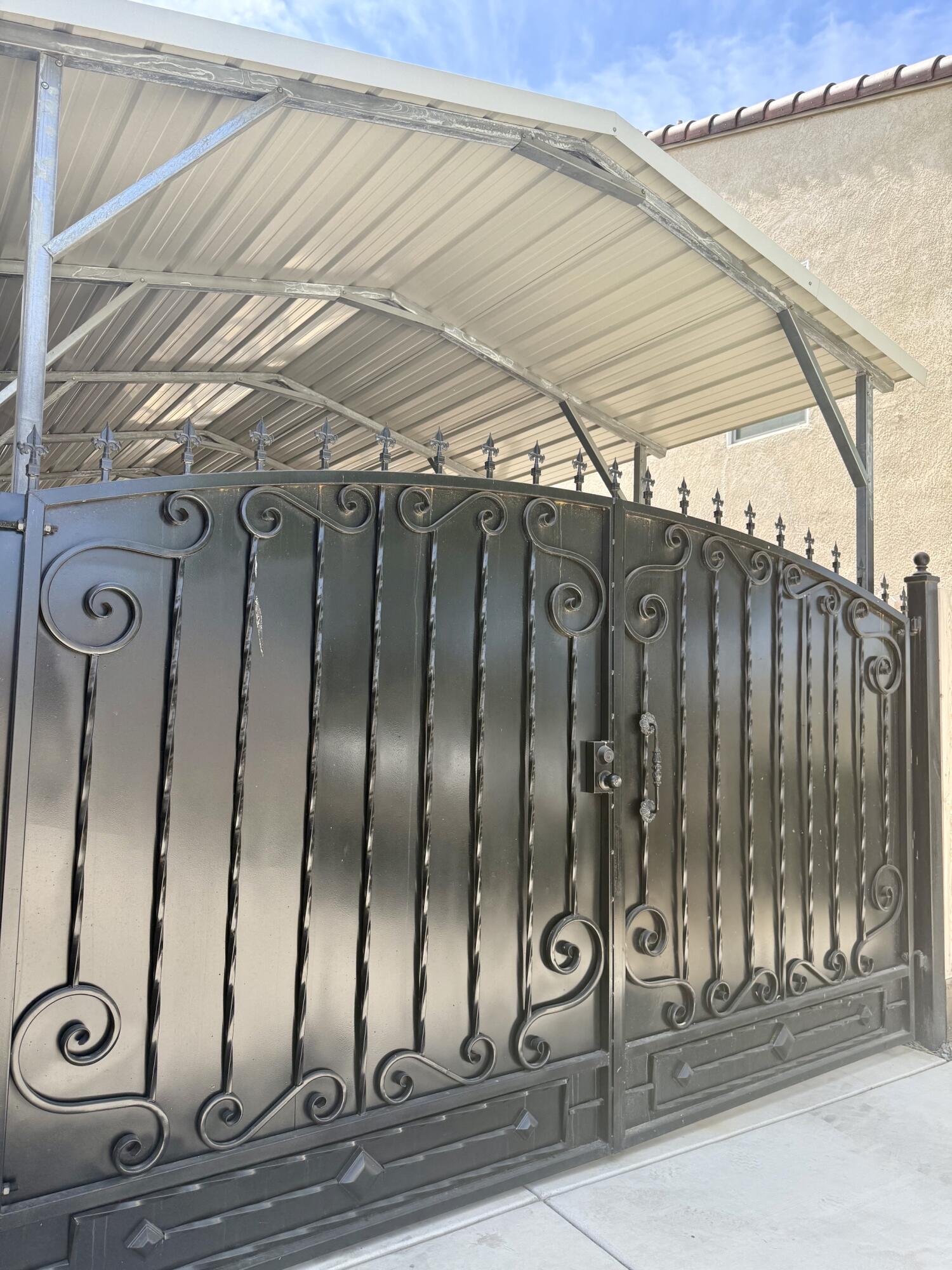 4317 E Cambridge Ave, Visalia, CA 93292