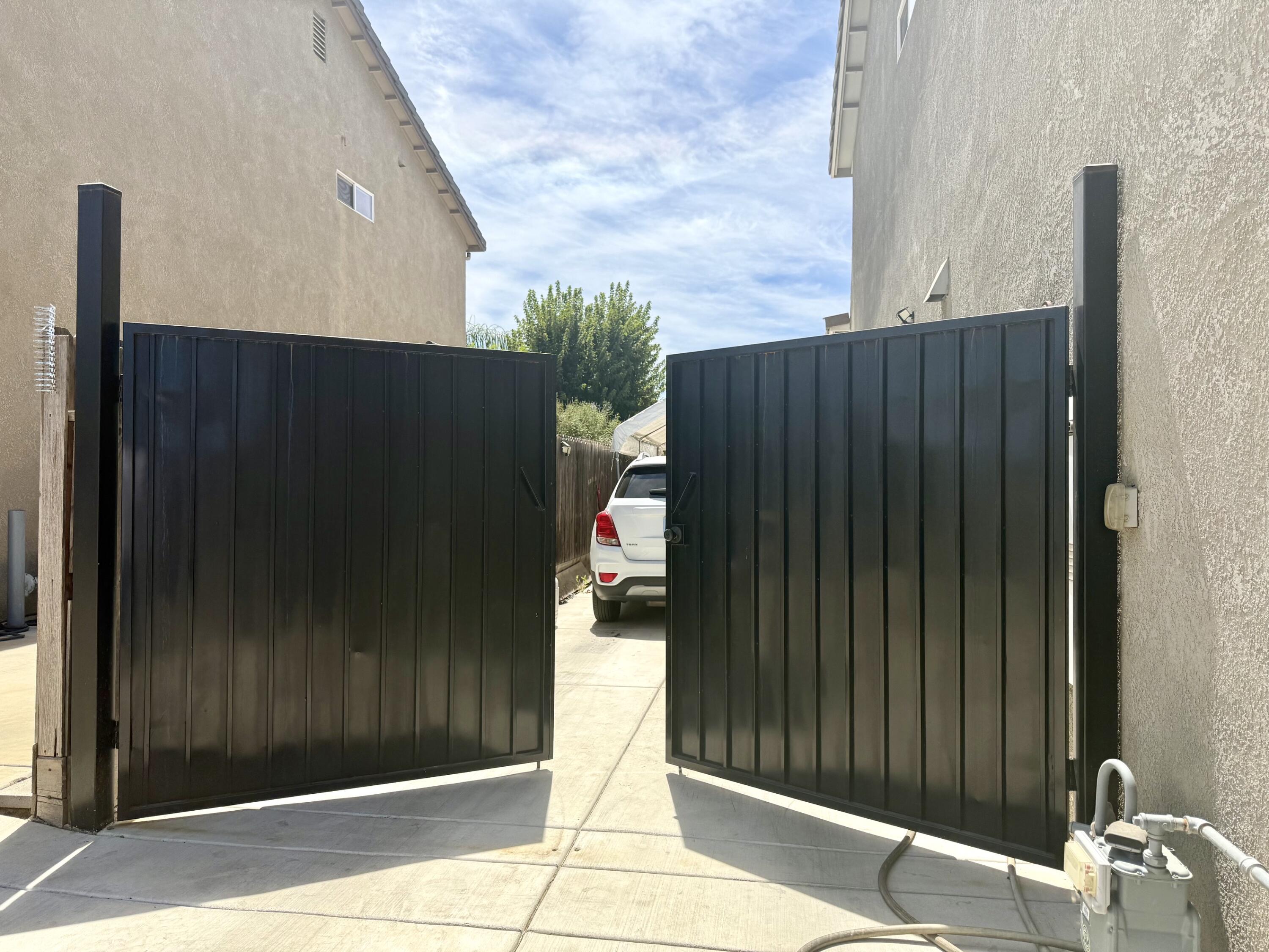 4317 E Cambridge Ave, Visalia, CA 93292