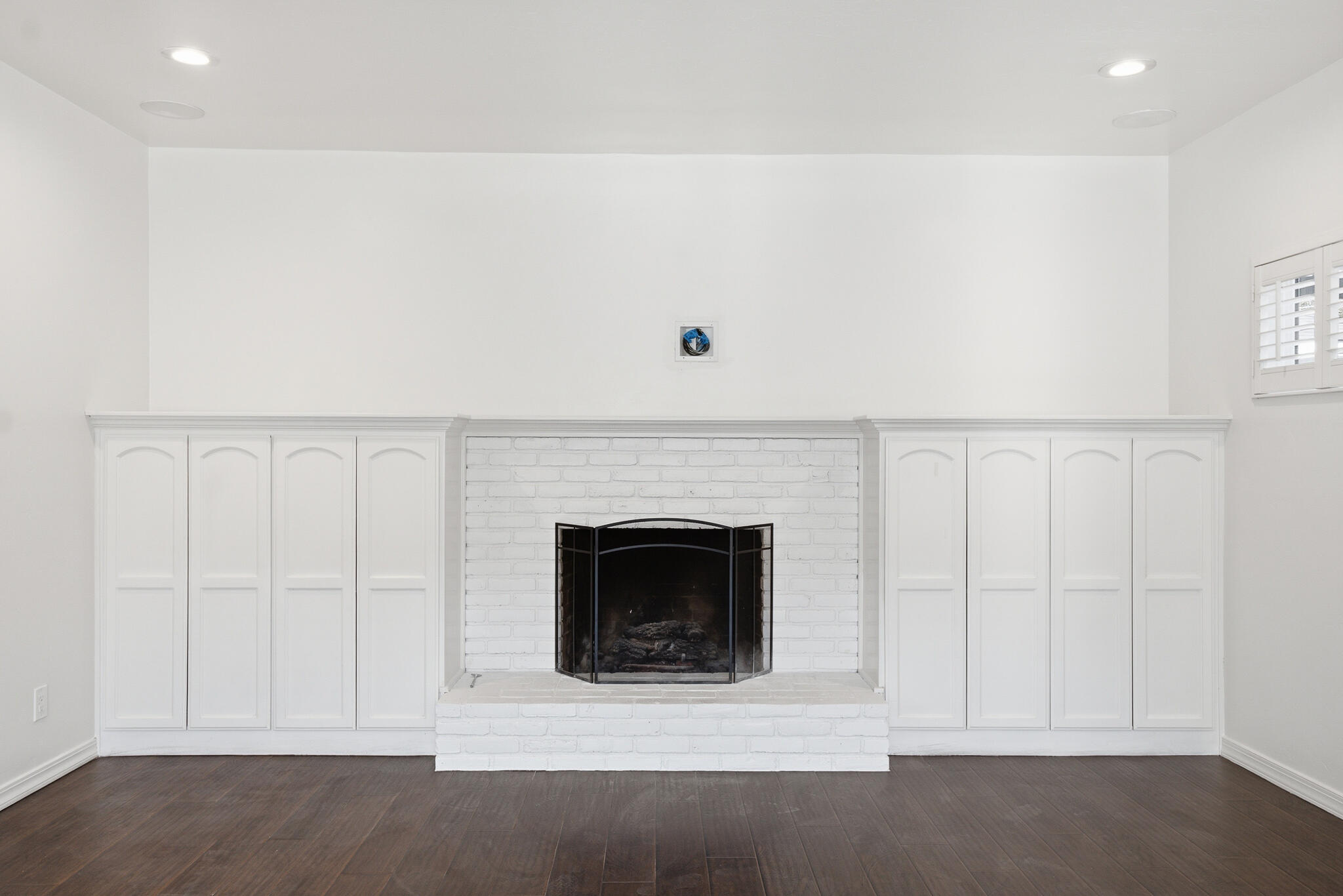 908 N Beatrice Dr, Tulare, CA 93274