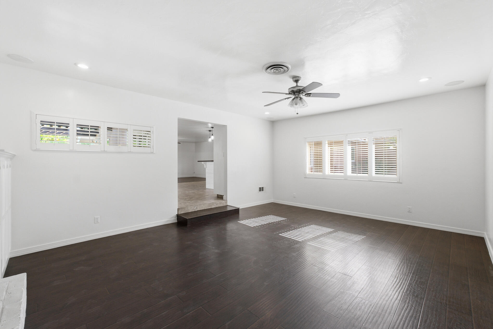 908 N Beatrice Dr, Tulare, CA 93274