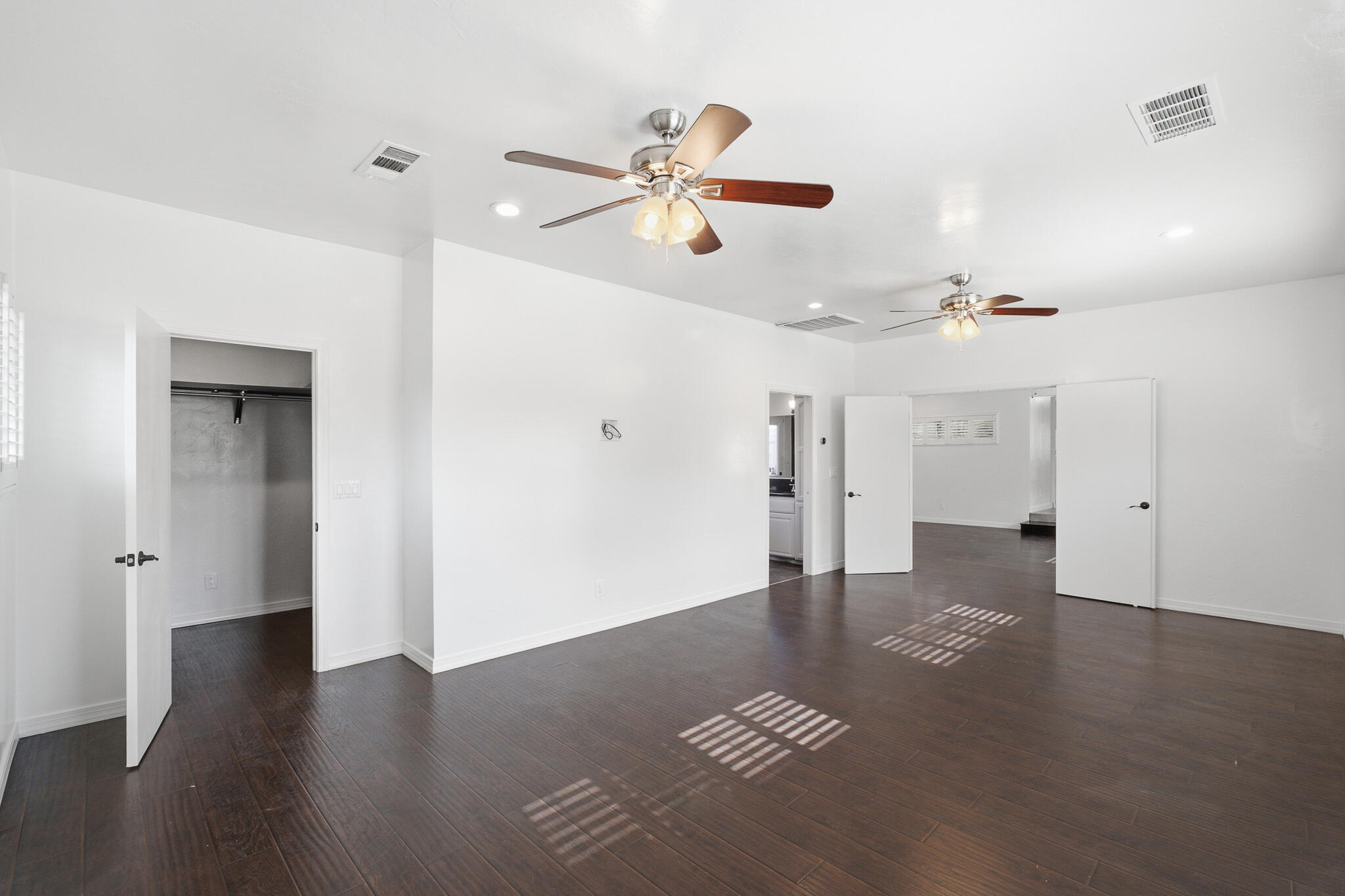 908 N Beatrice Dr, Tulare, CA 93274