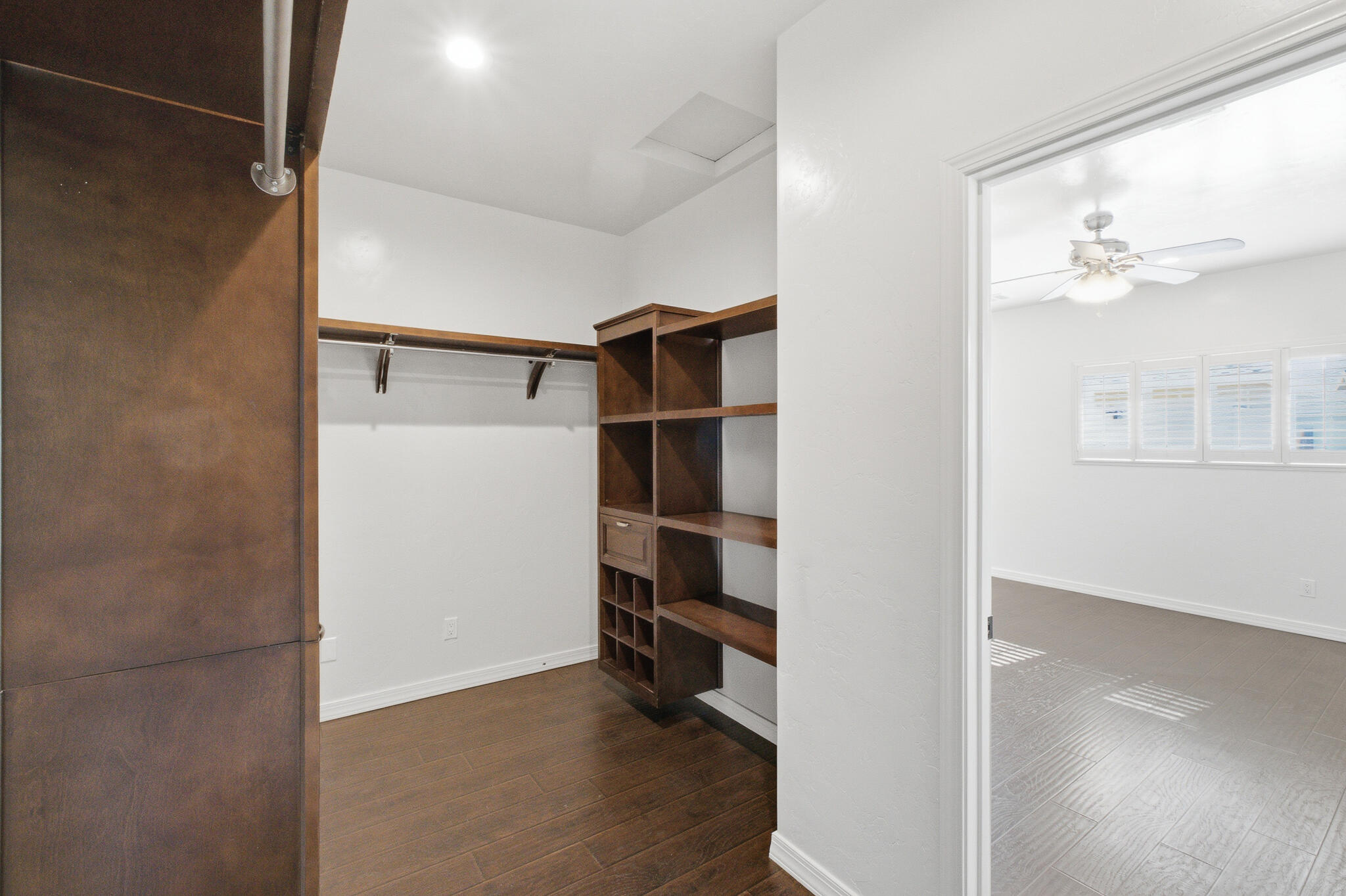 908 N Beatrice Dr, Tulare, CA 93274