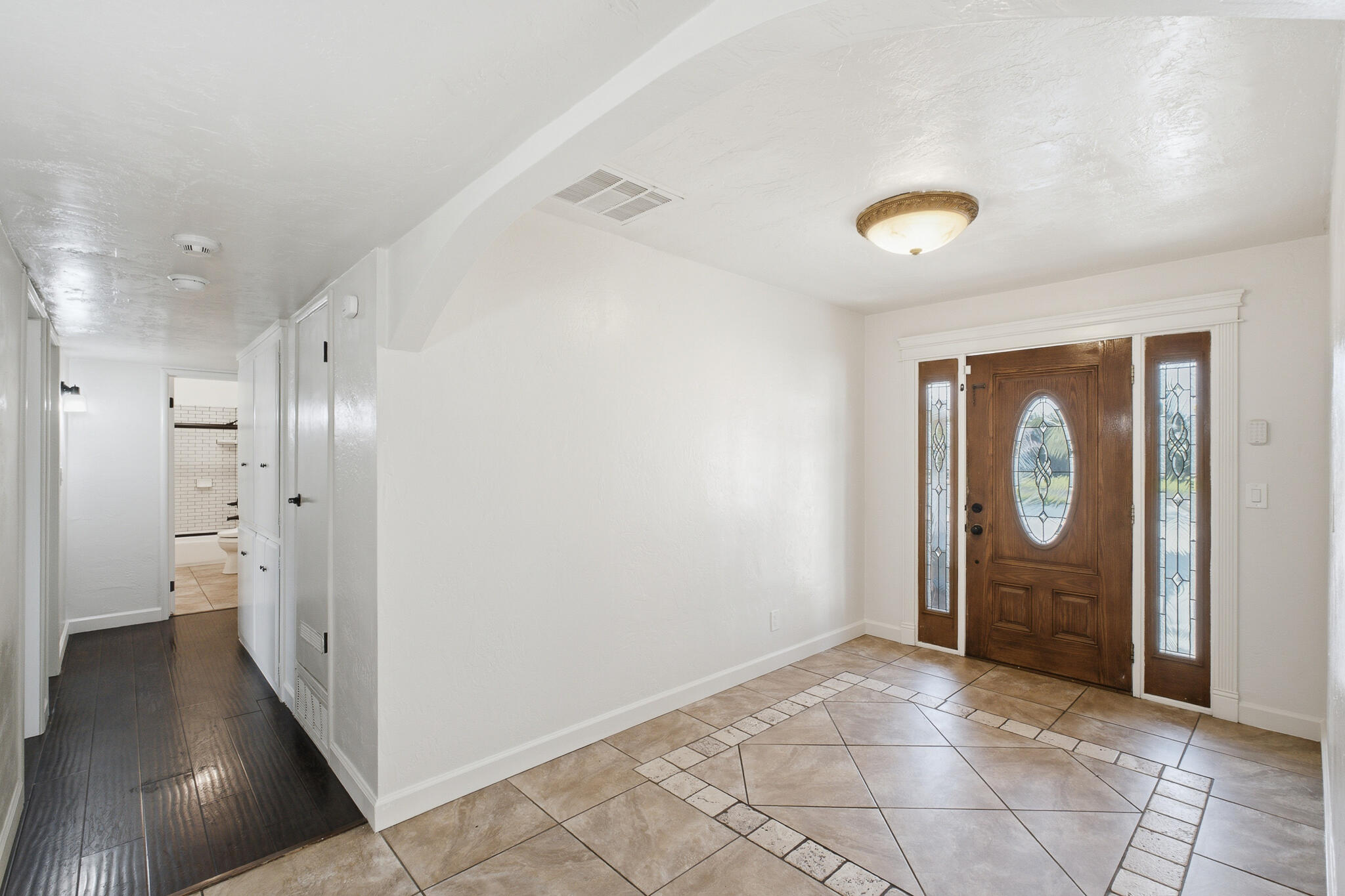 908 N Beatrice Dr, Tulare, CA 93274
