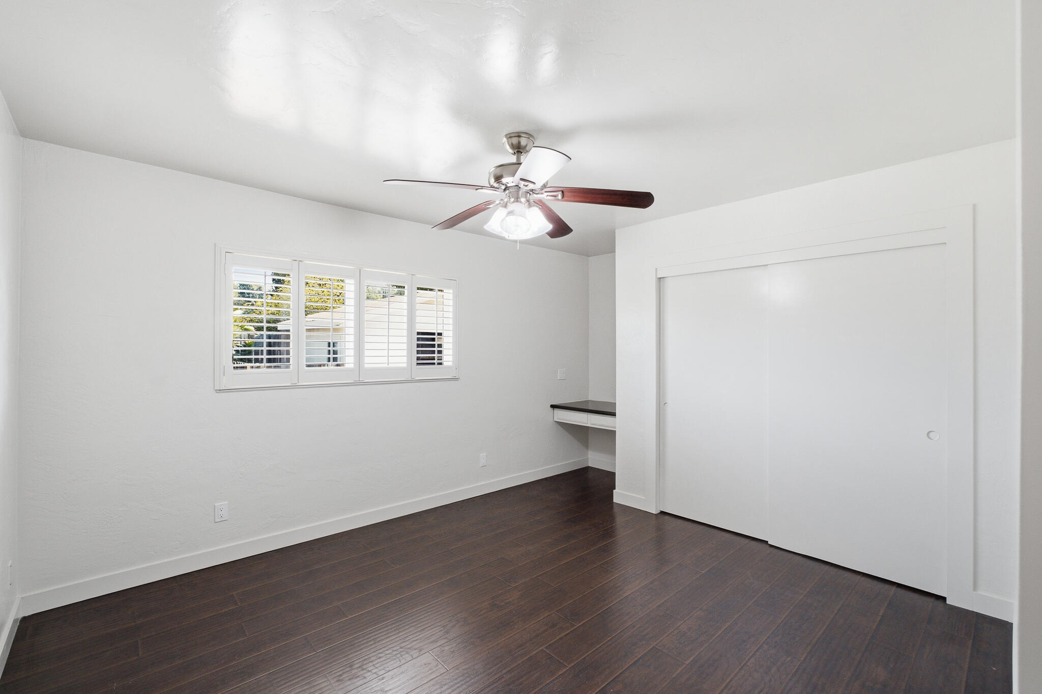 908 N Beatrice Dr, Tulare, CA 93274
