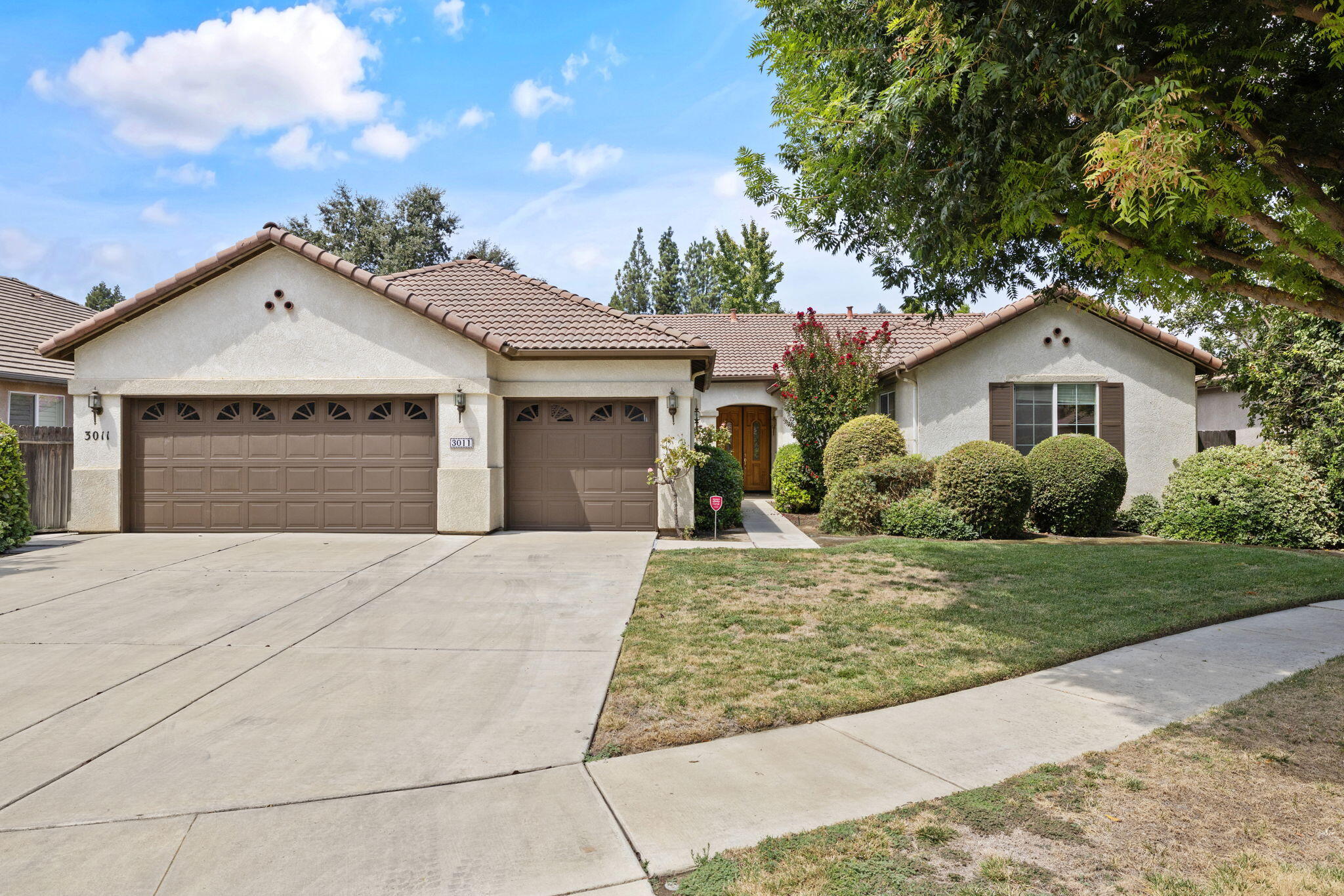 3011 S Tipton Ct, Visalia, CA 93292