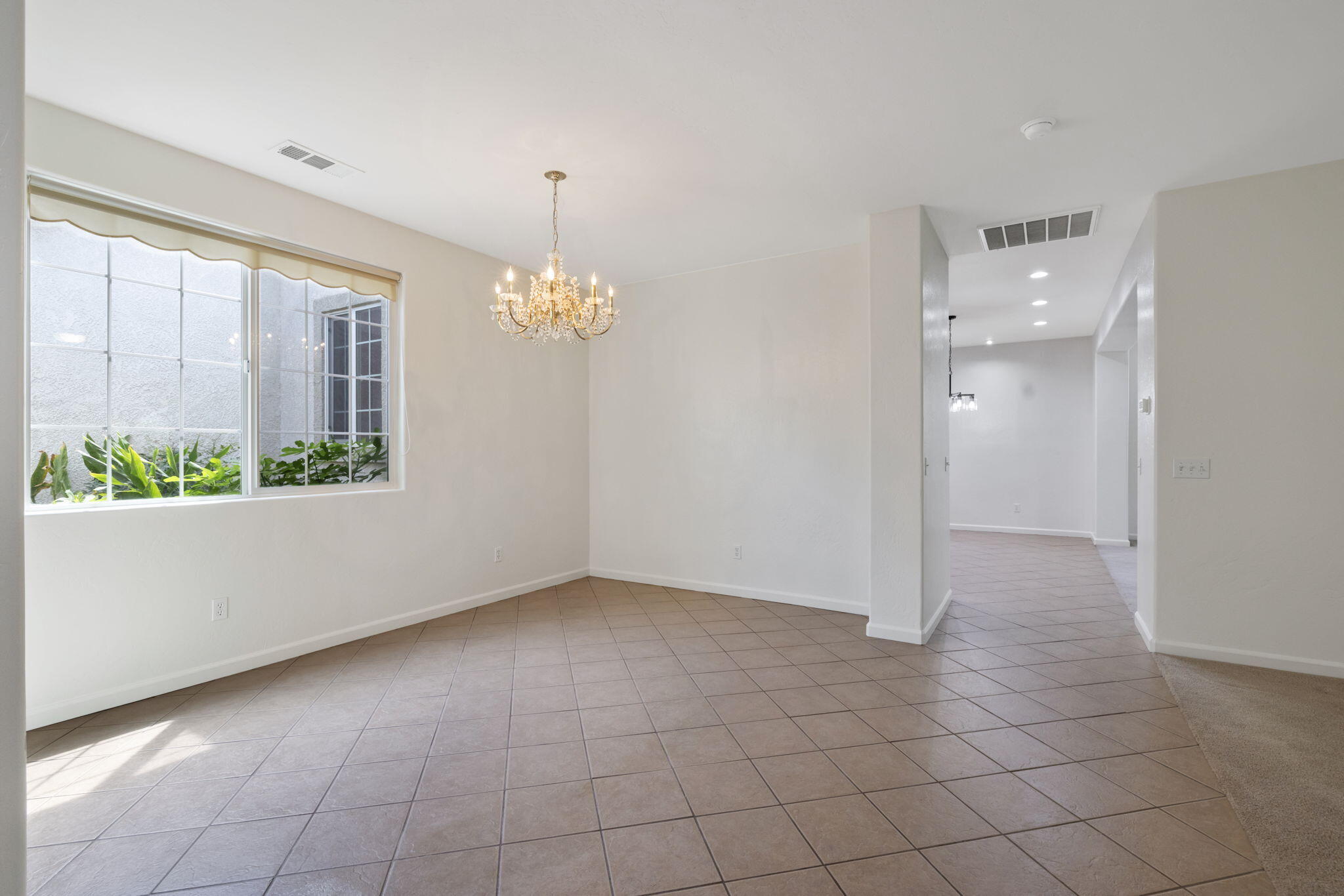 3011 S Tipton Ct, Visalia, CA 93292
