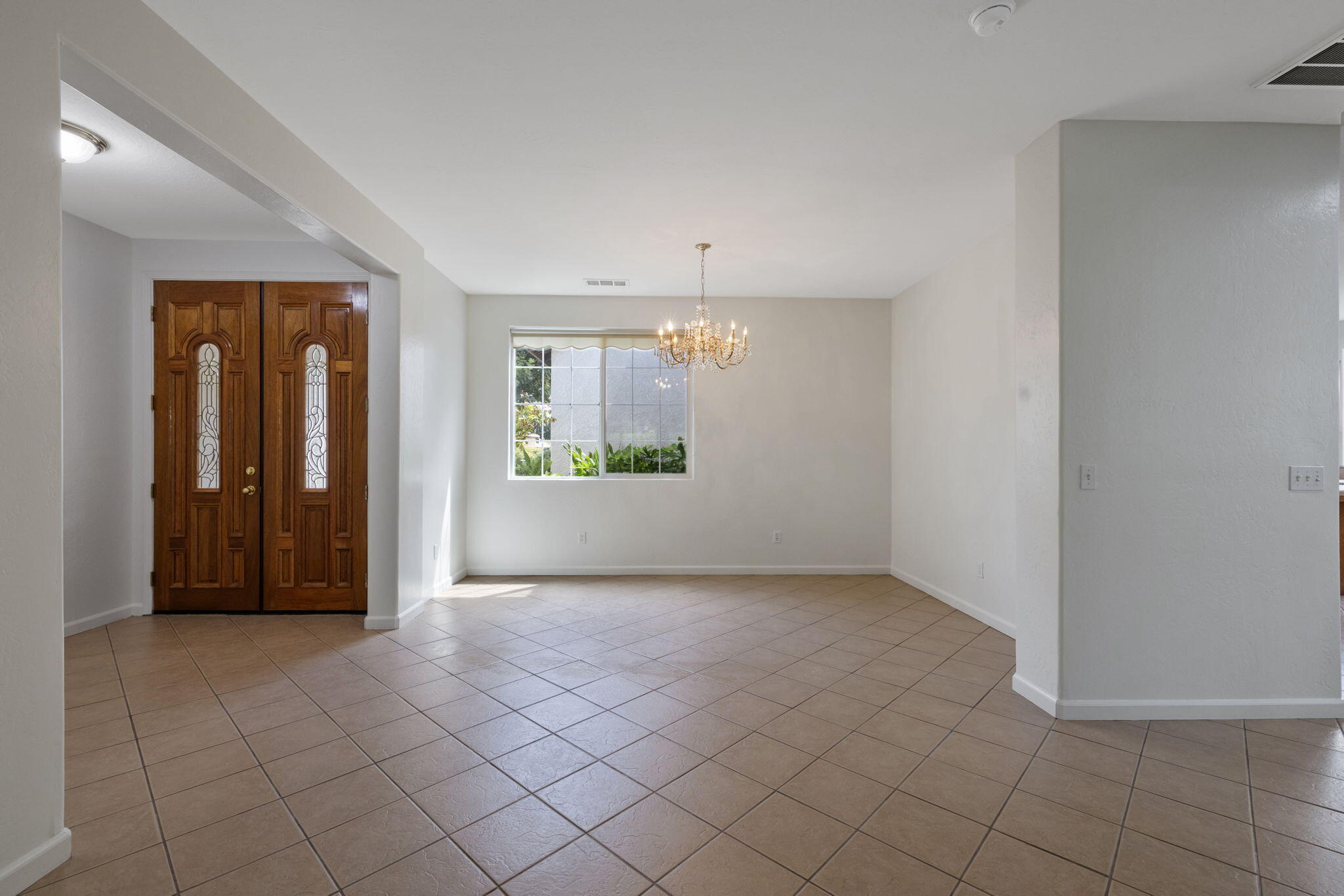 3011 S Tipton Ct, Visalia, CA 93292