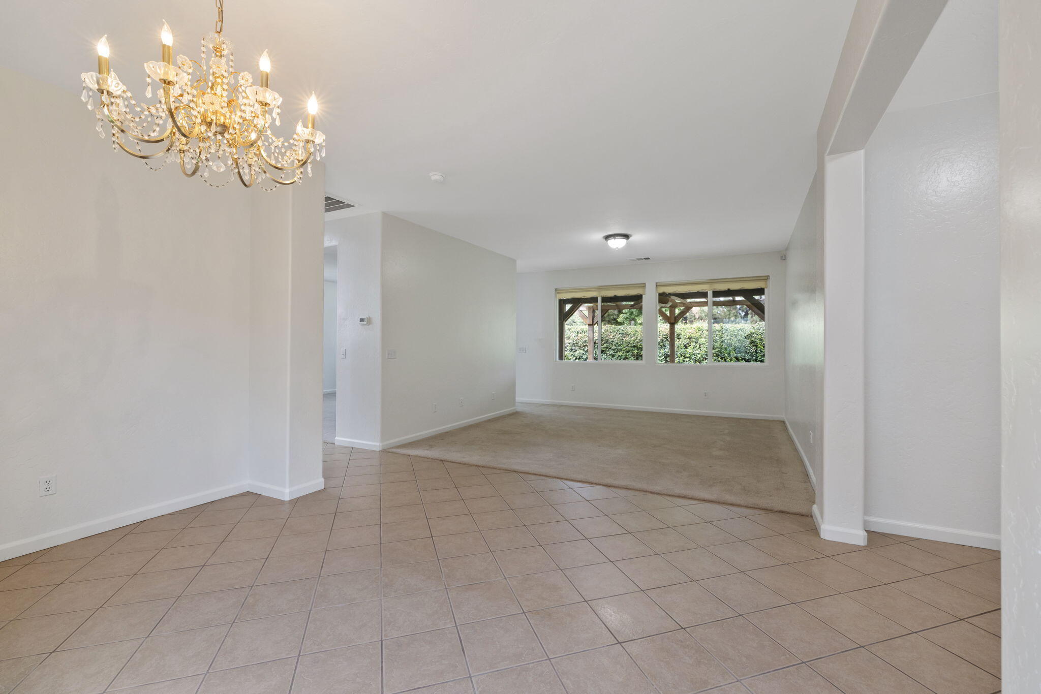 3011 S Tipton Ct, Visalia, CA 93292