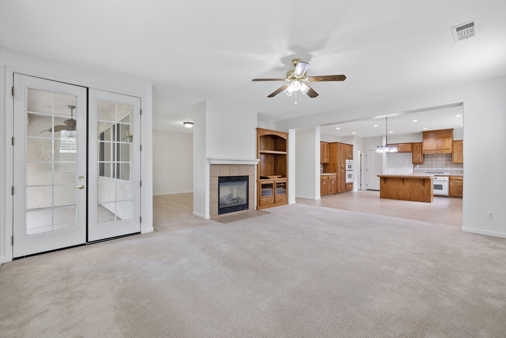 3011 S Tipton Ct, Visalia, CA 93292