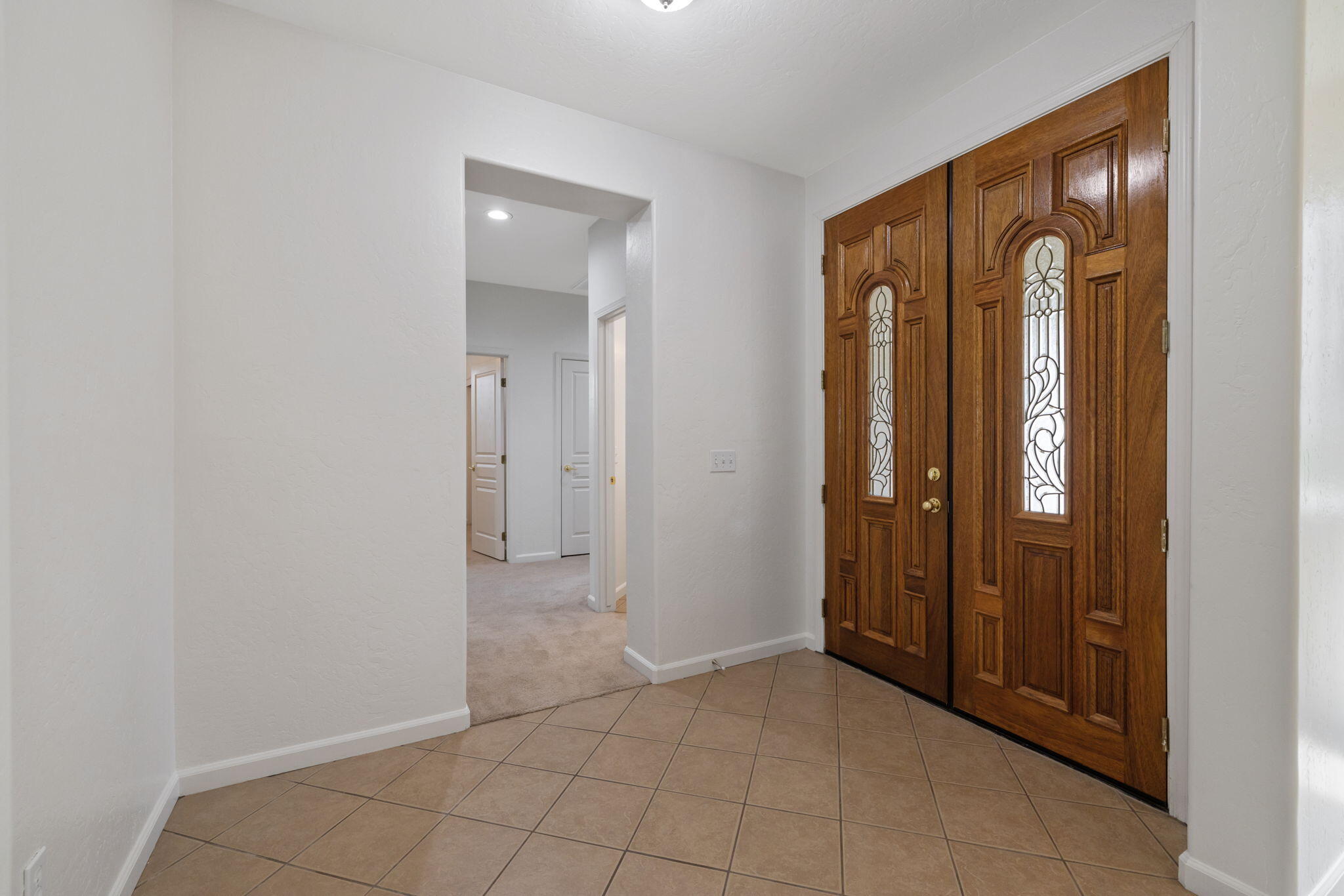 3011 S Tipton Ct, Visalia, CA 93292