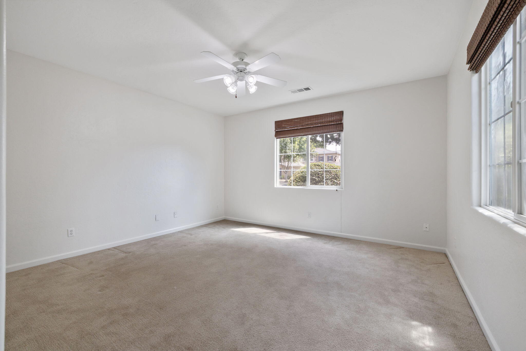 3011 S Tipton Ct, Visalia, CA 93292