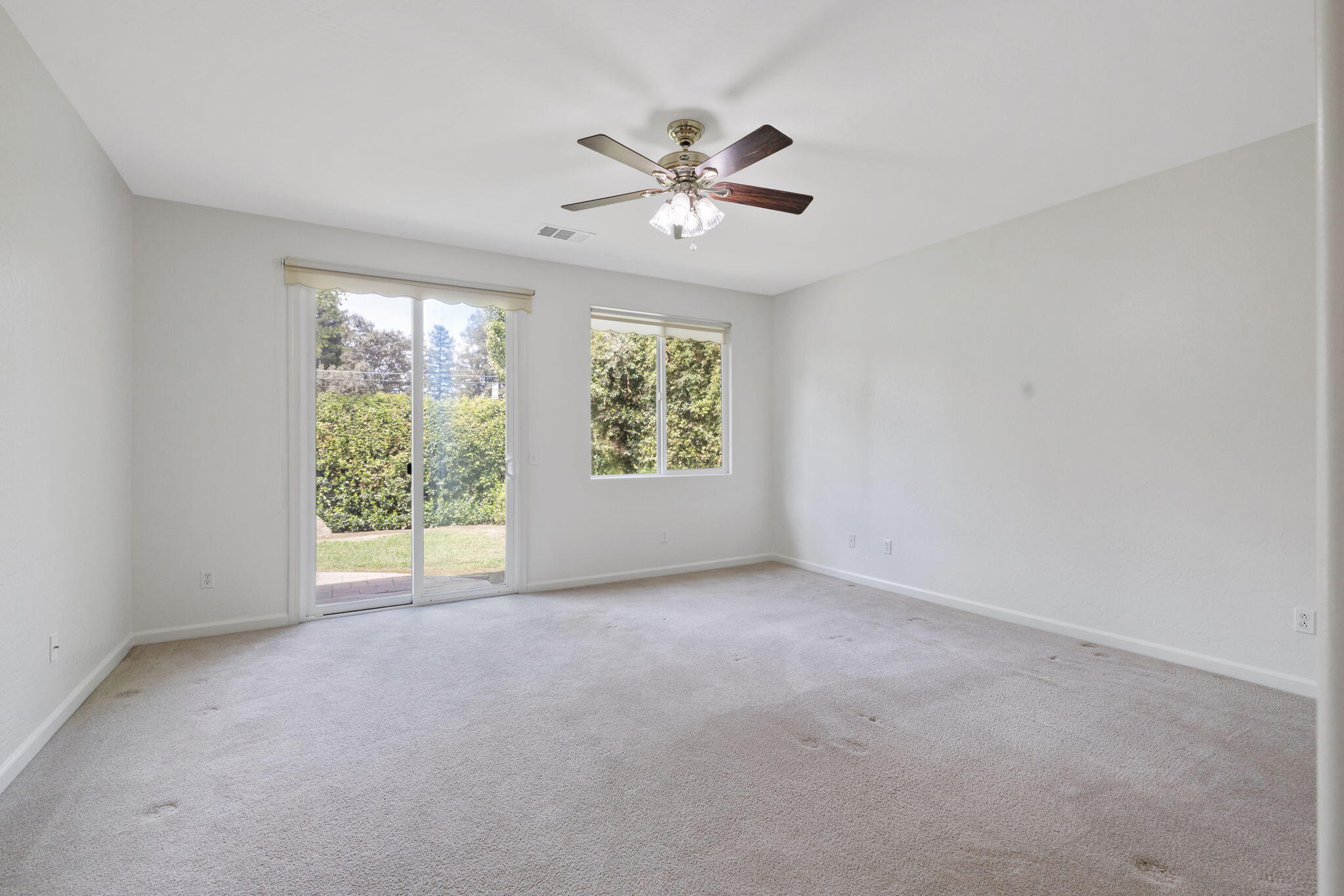 3011 S Tipton Ct, Visalia, CA 93292