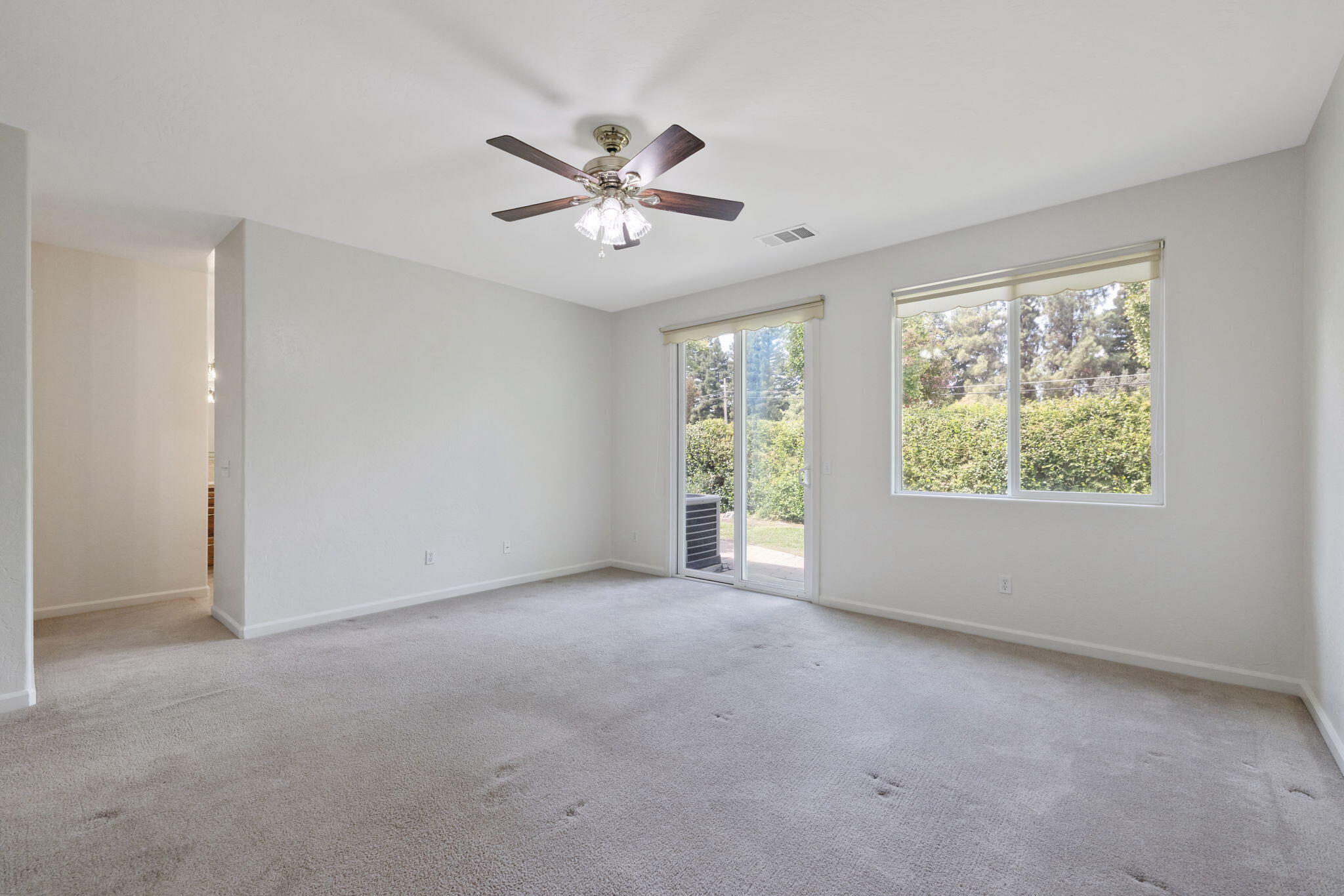 3011 S Tipton Ct, Visalia, CA 93292