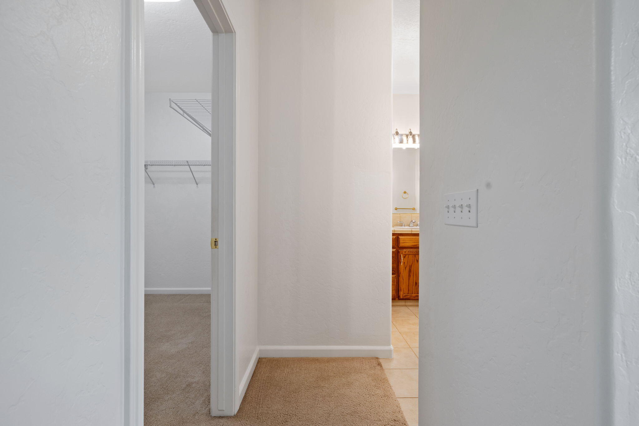3011 S Tipton Ct, Visalia, CA 93292