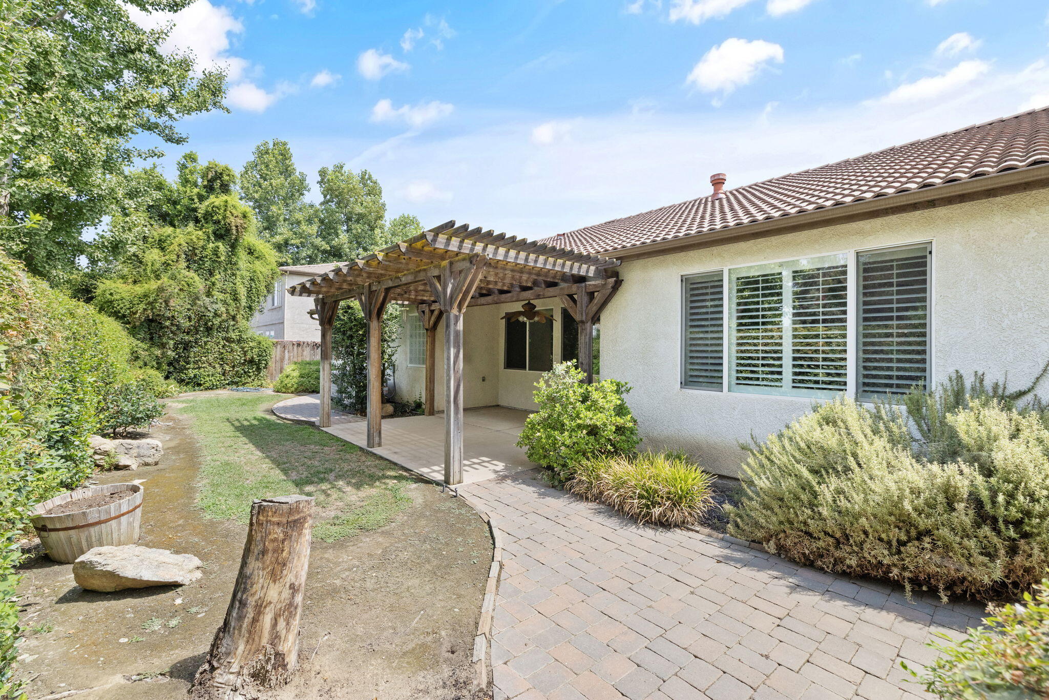 3011 S Tipton Ct, Visalia, CA 93292