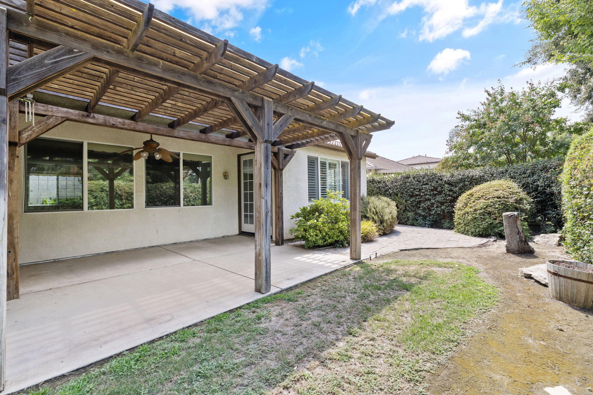 3011 S Tipton Ct, Visalia, CA 93292