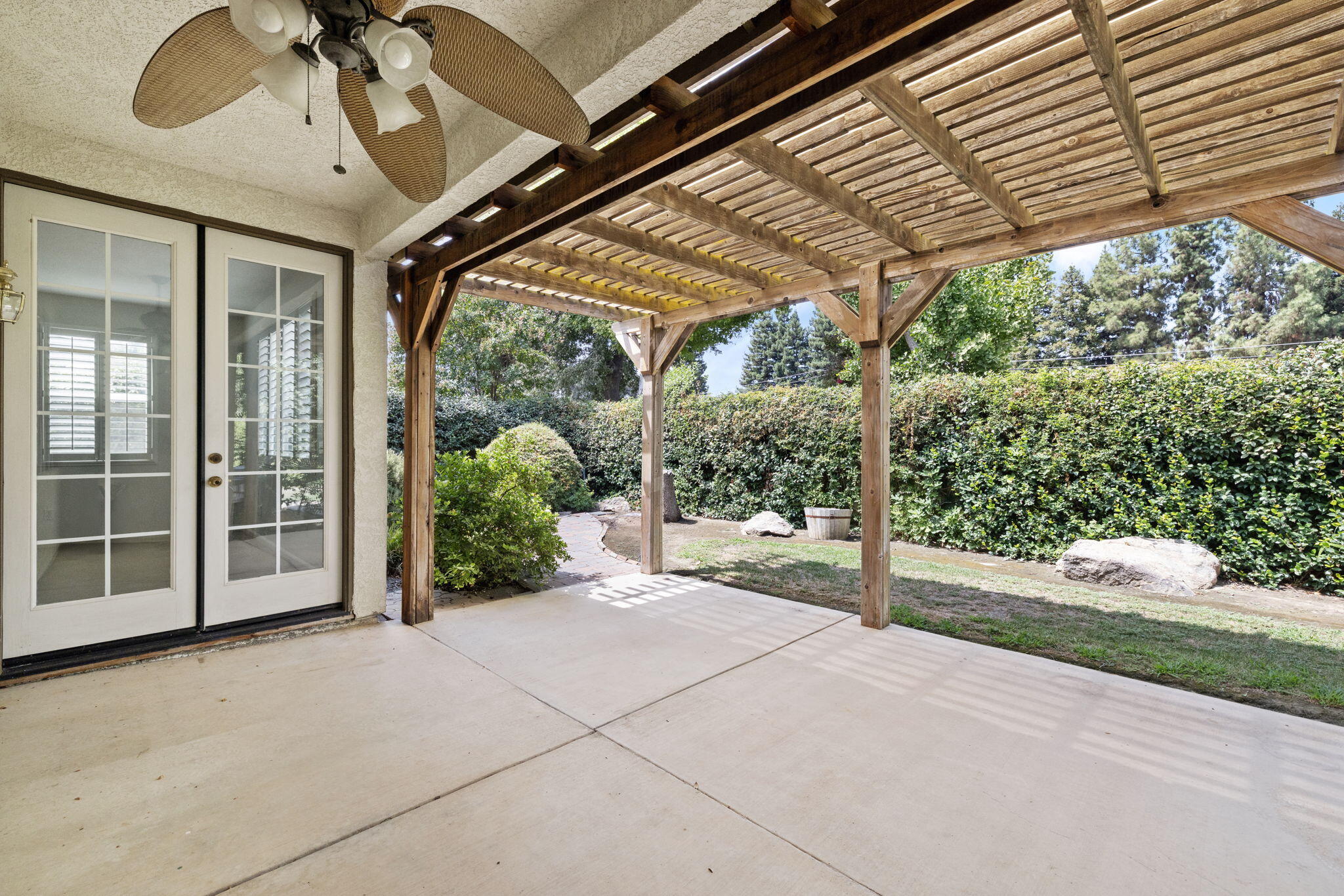 3011 S Tipton Ct, Visalia, CA 93292