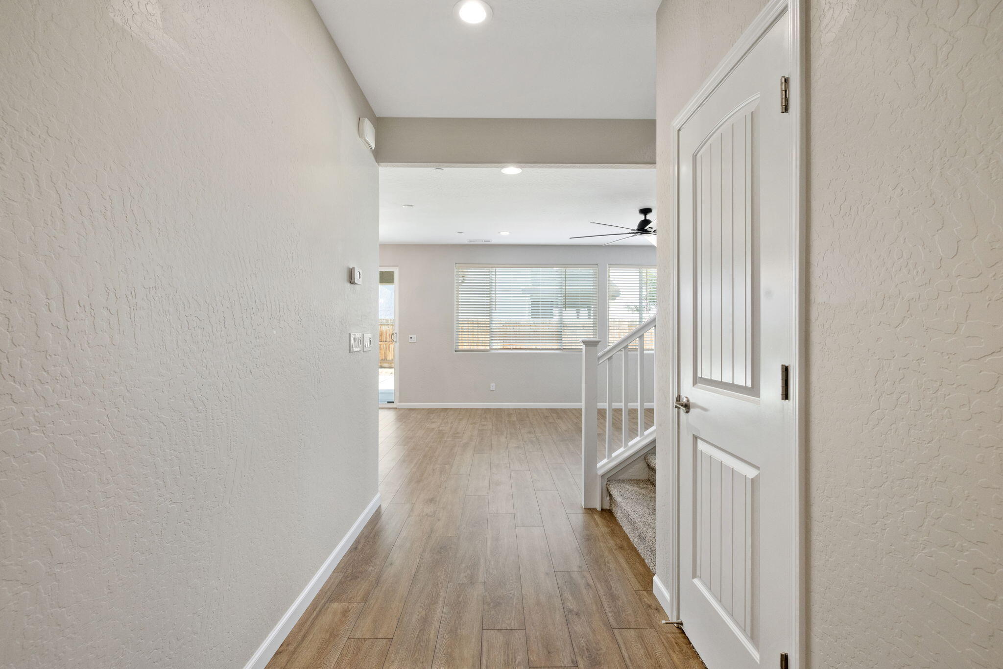 2802 Sand Hills Ave, Tulare, CA 93274