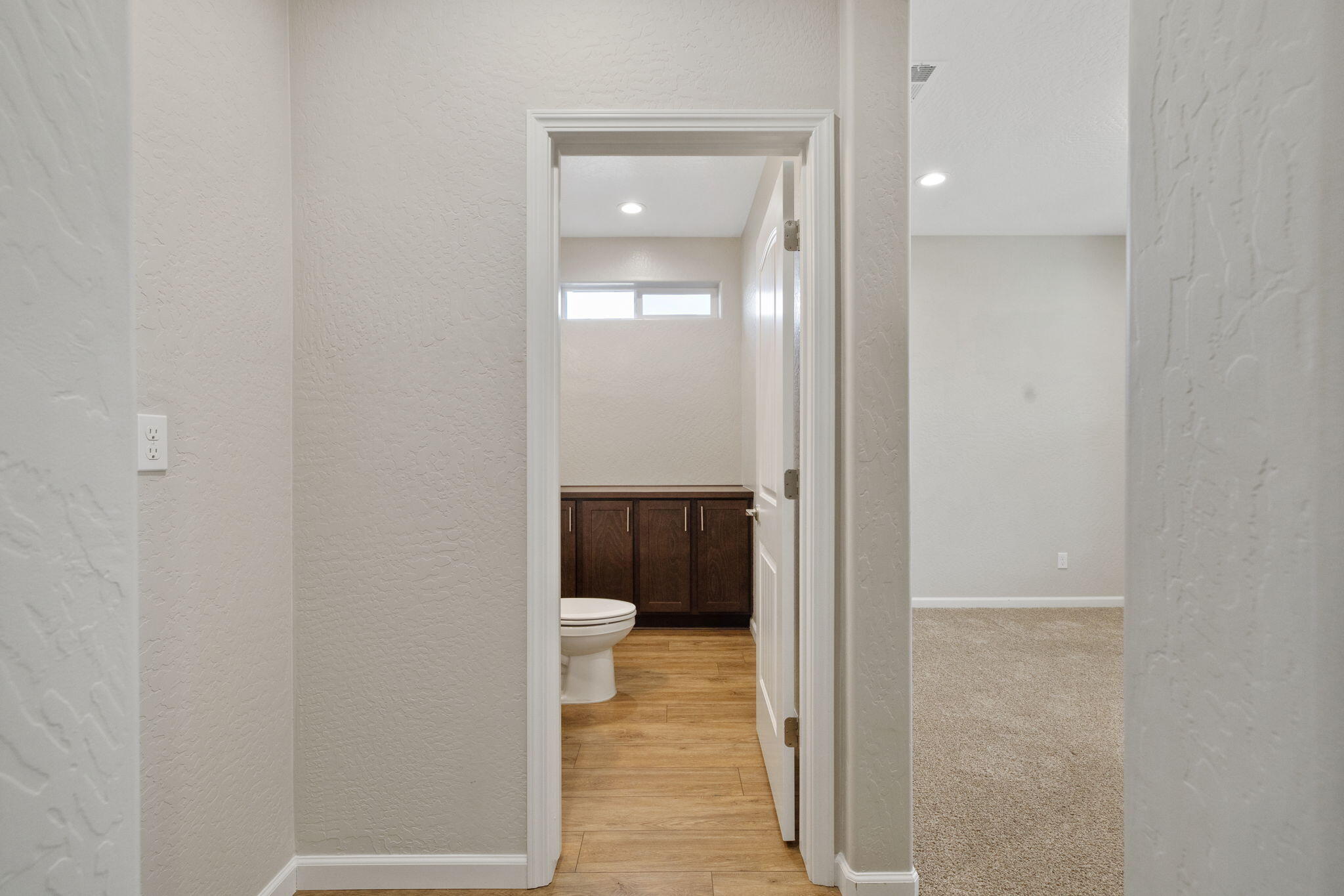 2802 Sand Hills Ave, Tulare, CA 93274