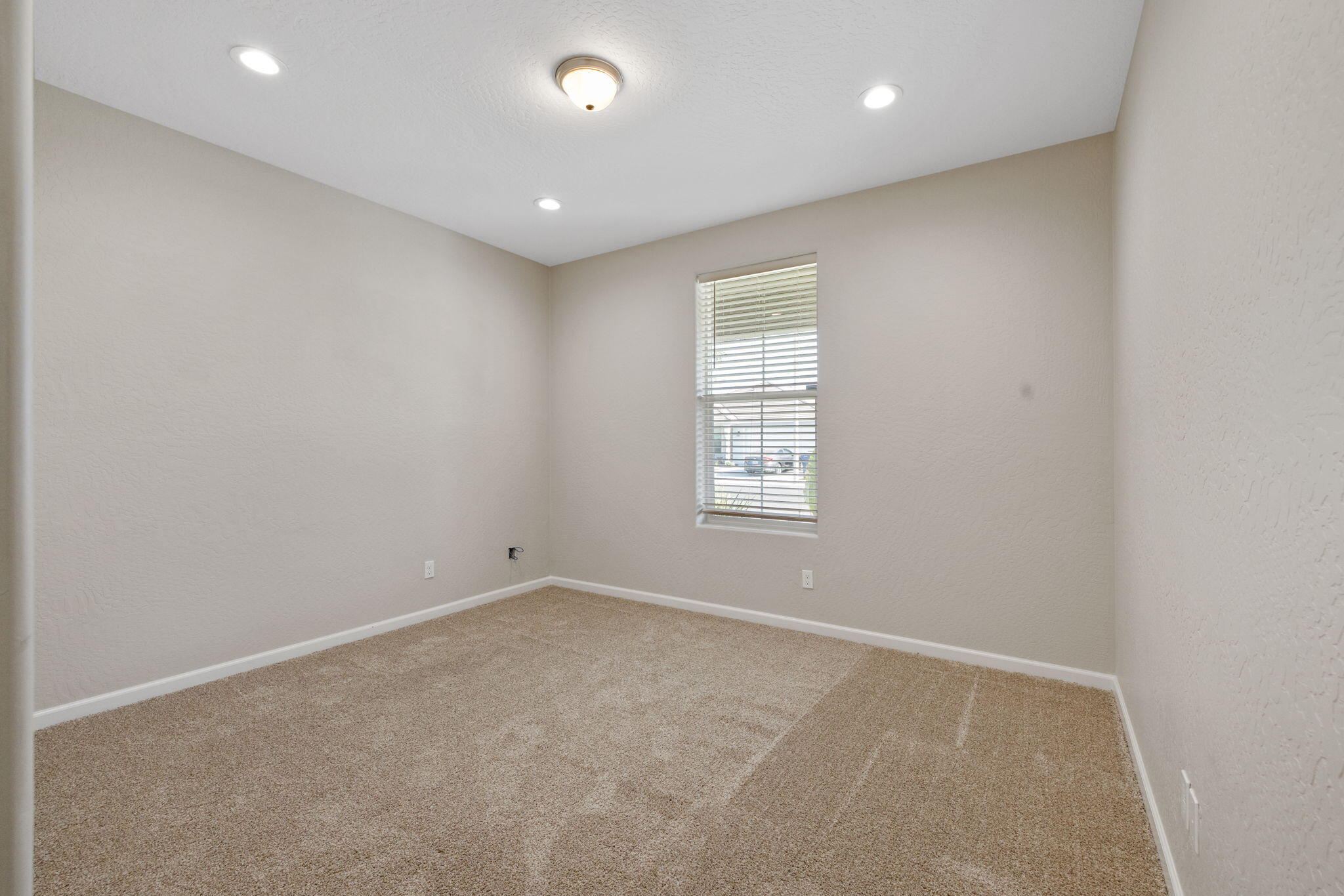 2802 Sand Hills Ave, Tulare, CA 93274