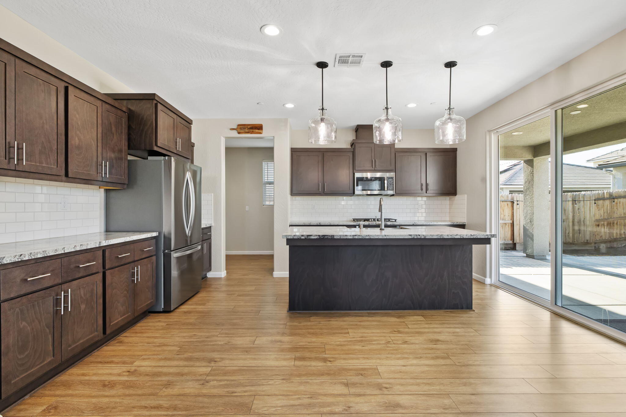 2802 Sand Hills Ave, Tulare, CA 93274