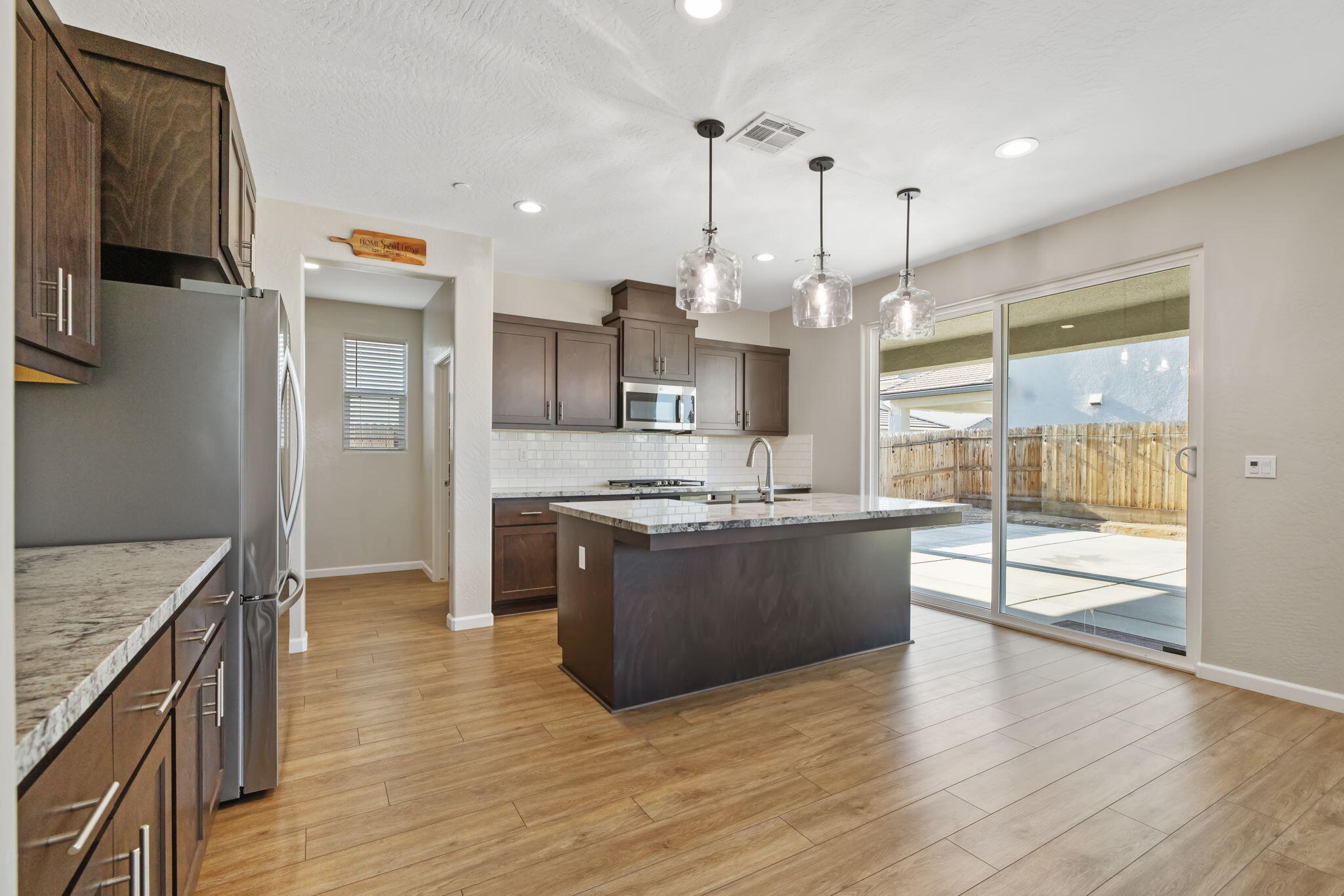 2802 Sand Hills Ave, Tulare, CA 93274