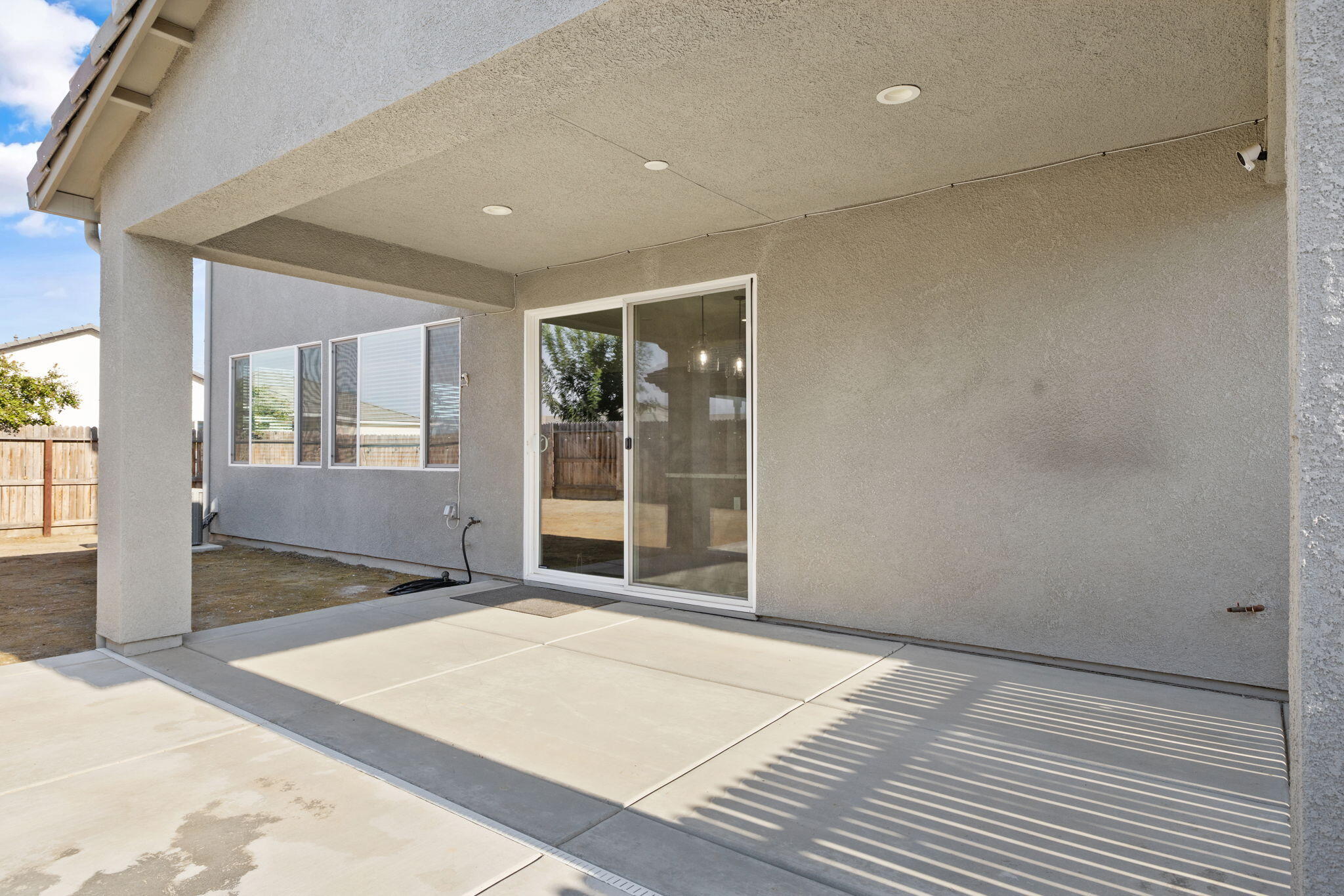 2802 Sand Hills Ave, Tulare, CA 93274