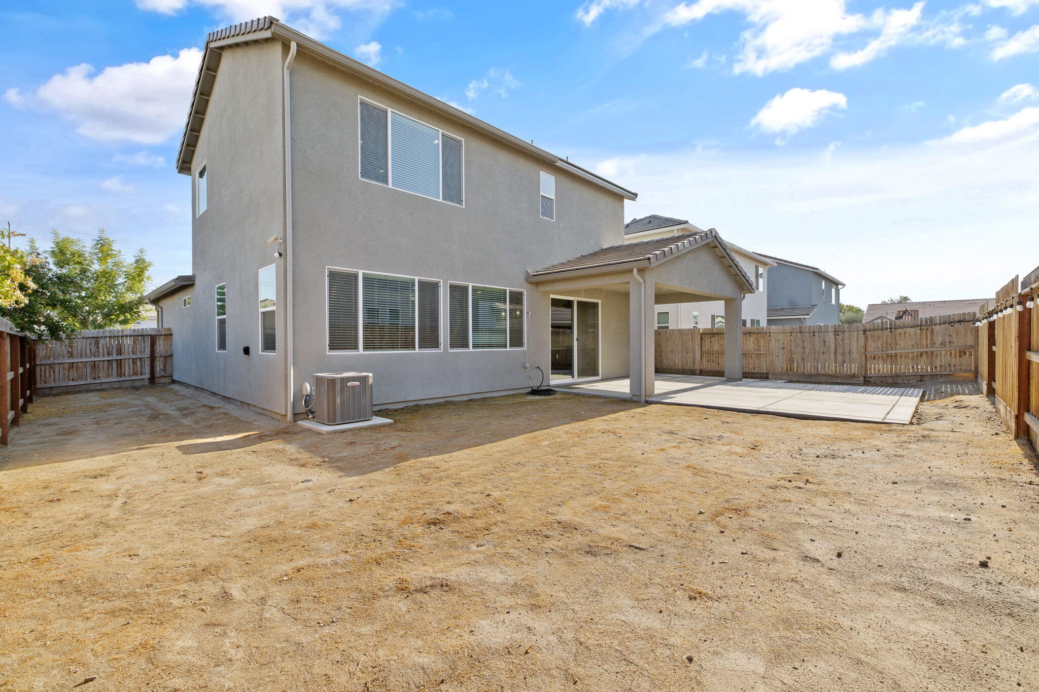 2802 Sand Hills Ave, Tulare, CA 93274