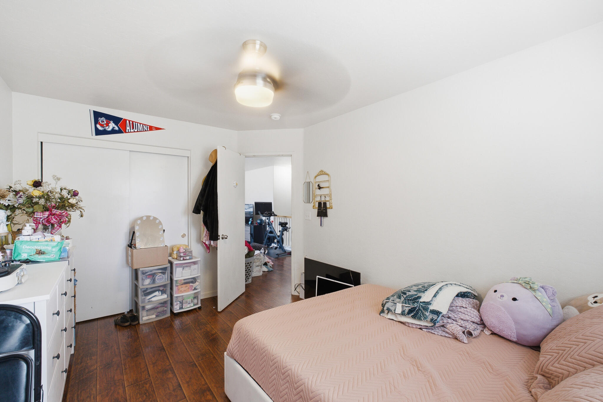 3031 W Payson Ave, Visalia, CA 93291