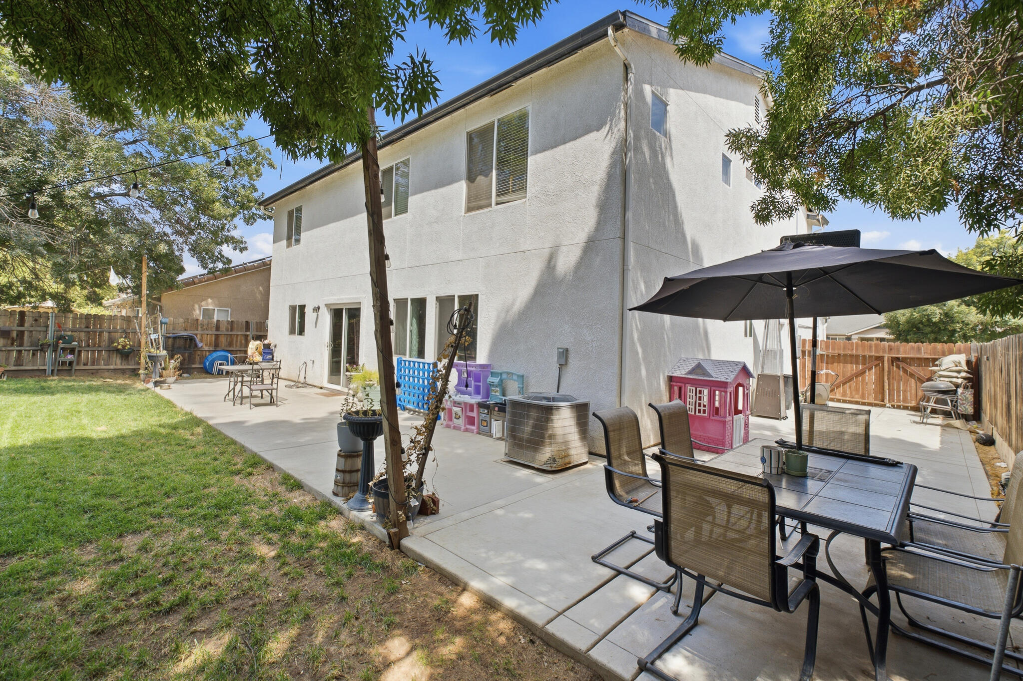 3031 W Payson Ave, Visalia, CA 93291