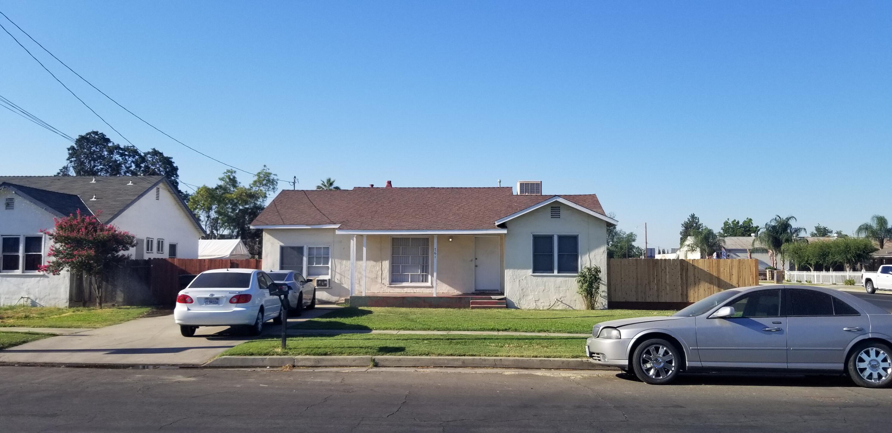 761 W Kern Ave, Tulare, CA 93274