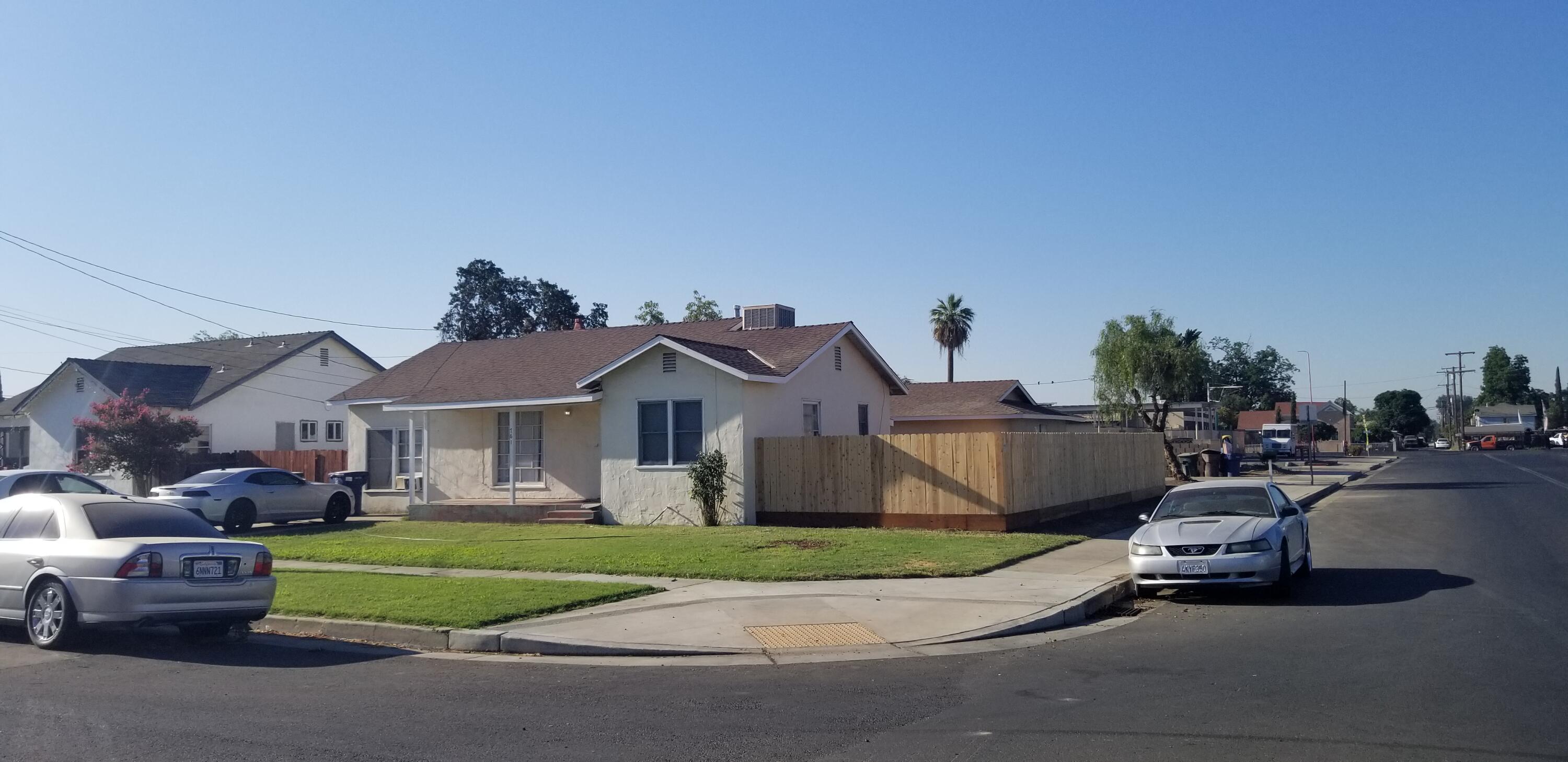 761 W Kern Ave, Tulare, CA 93274