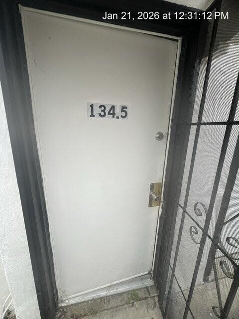 134 N Madden St, Tulare, CA 93274