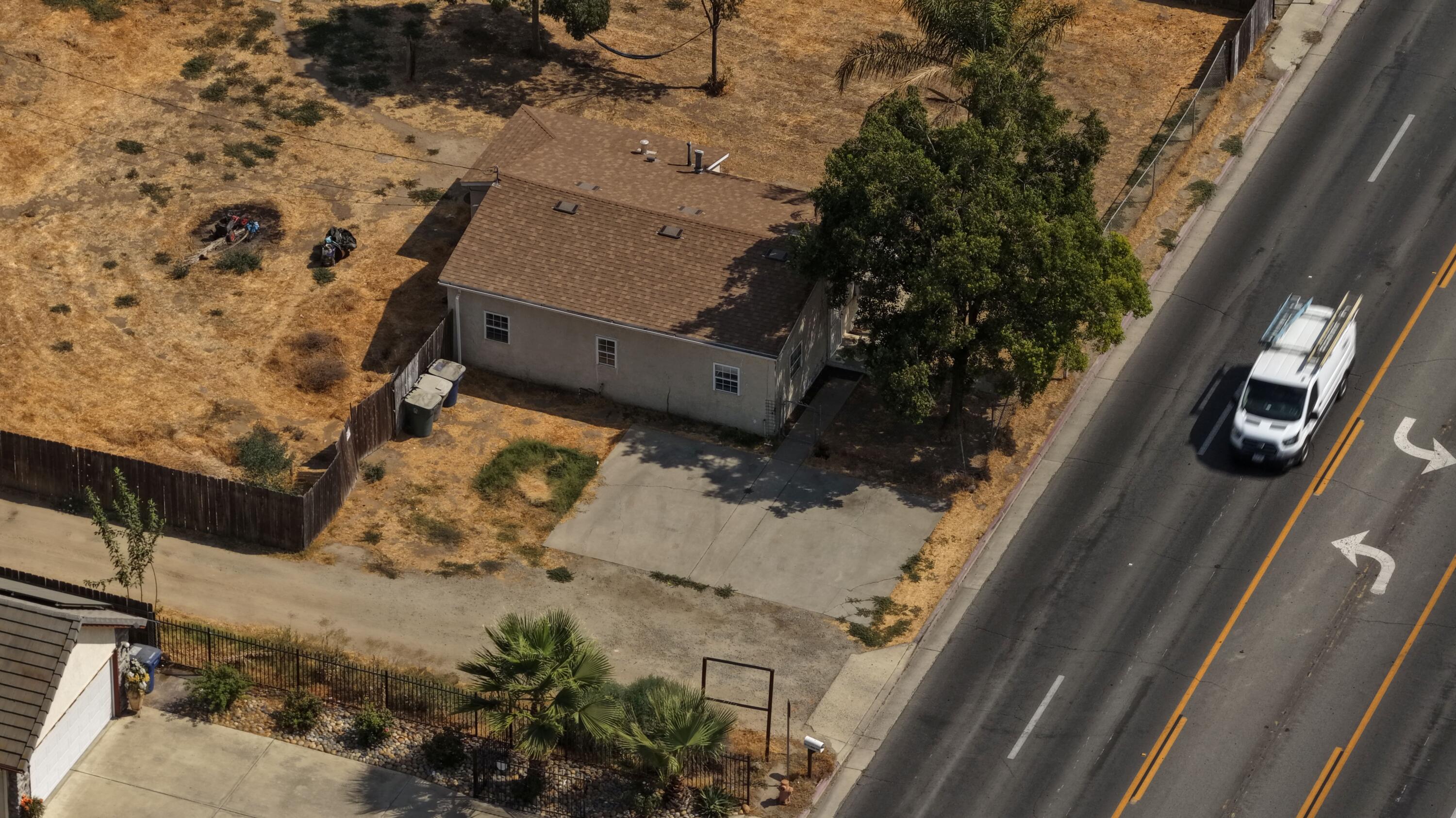 272 S Mooney Blvd, Tulare, CA 93274